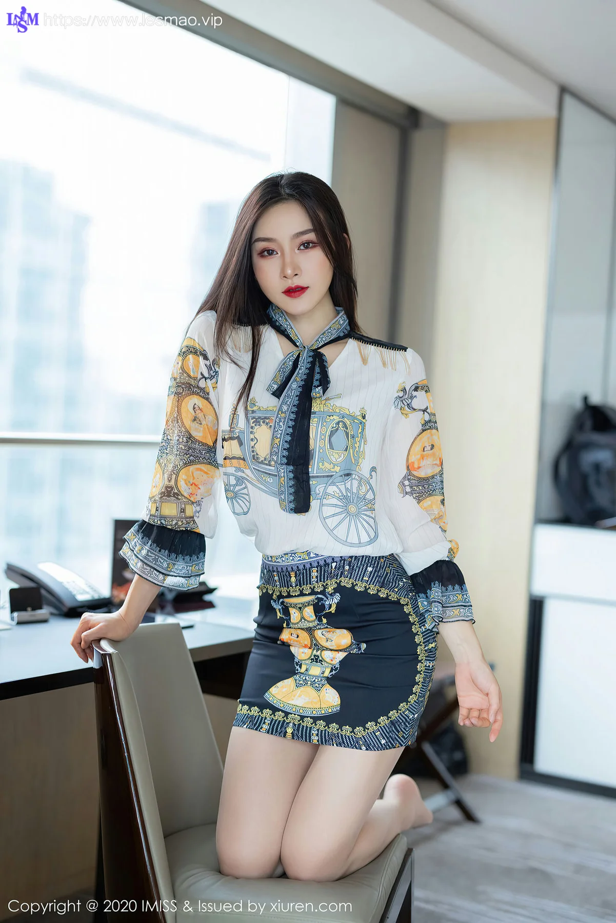 IMiss 爱蜜社 Vol.525 vanessa 丝袜美腿写真肤白如玉 - 25