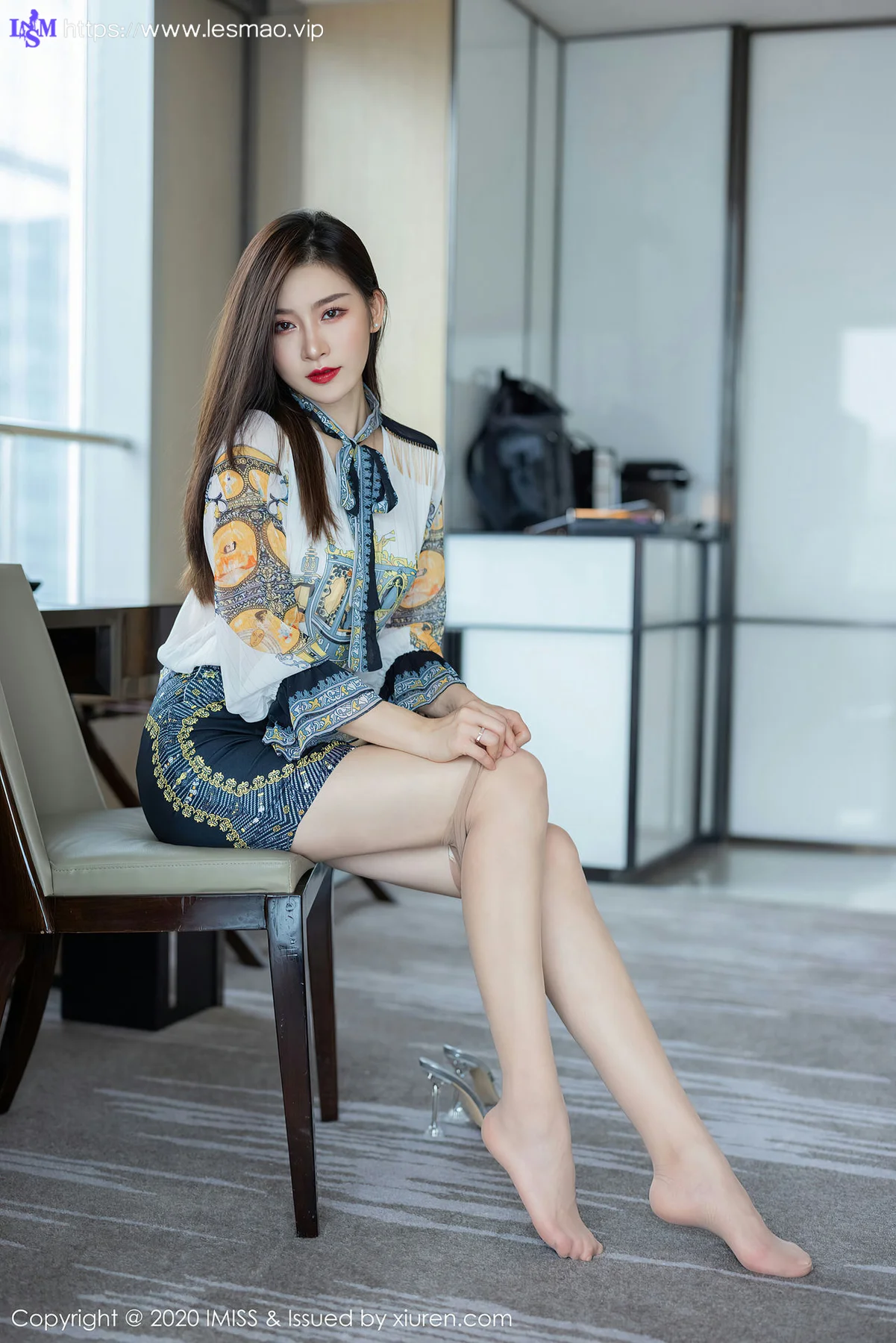 IMiss 爱蜜社 Vol.525 vanessa 丝袜美腿写真肤白如玉 - 27