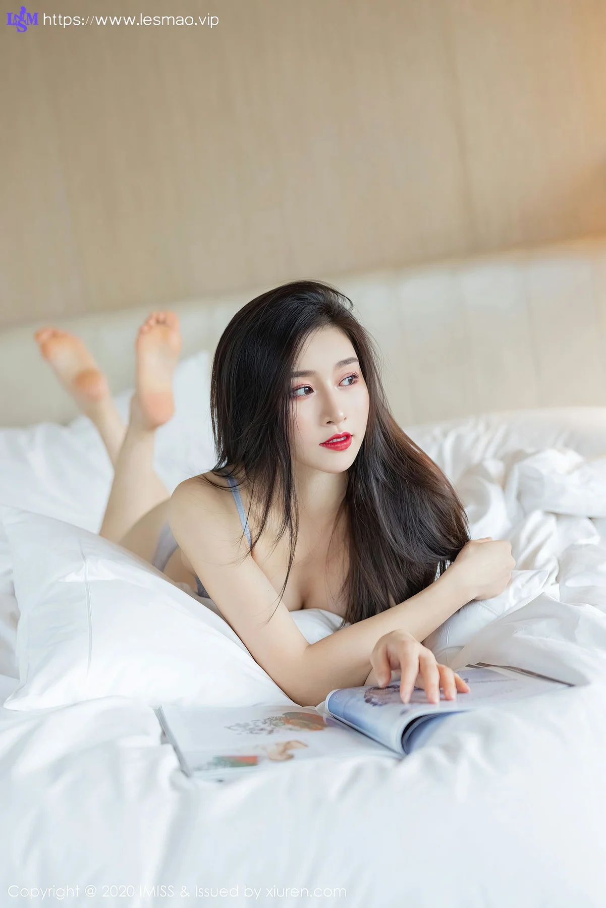 IMiss 爱蜜社 Vol.525 vanessa 丝袜美腿写真肤白如玉 - 51