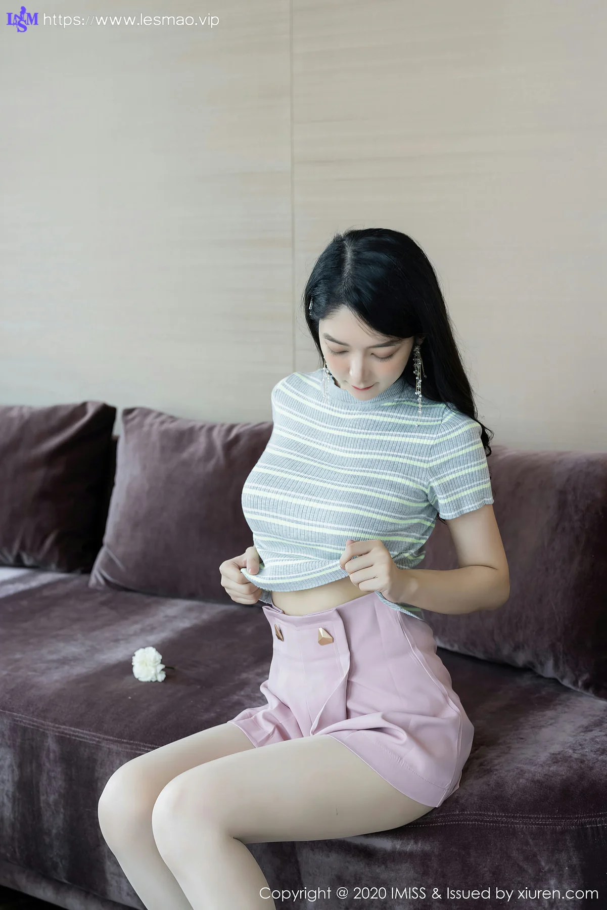IMiss 爱蜜社 Vol.526 靓丽车拍 小热巴 朦胧美腿 - 12
