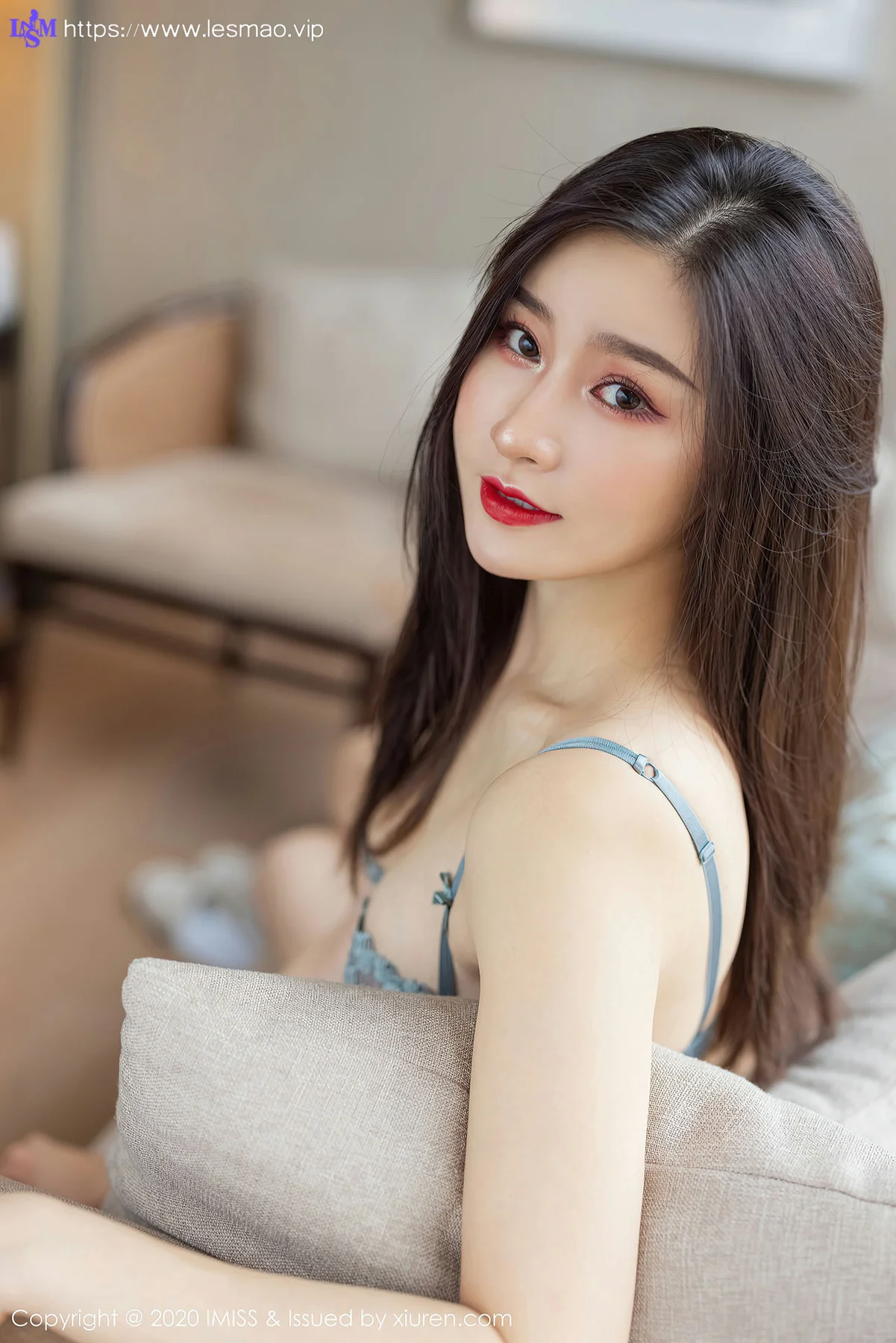 IMiss 爱蜜社 Vol.528 vanessa 经典职场制服娇媚容颜 - 50