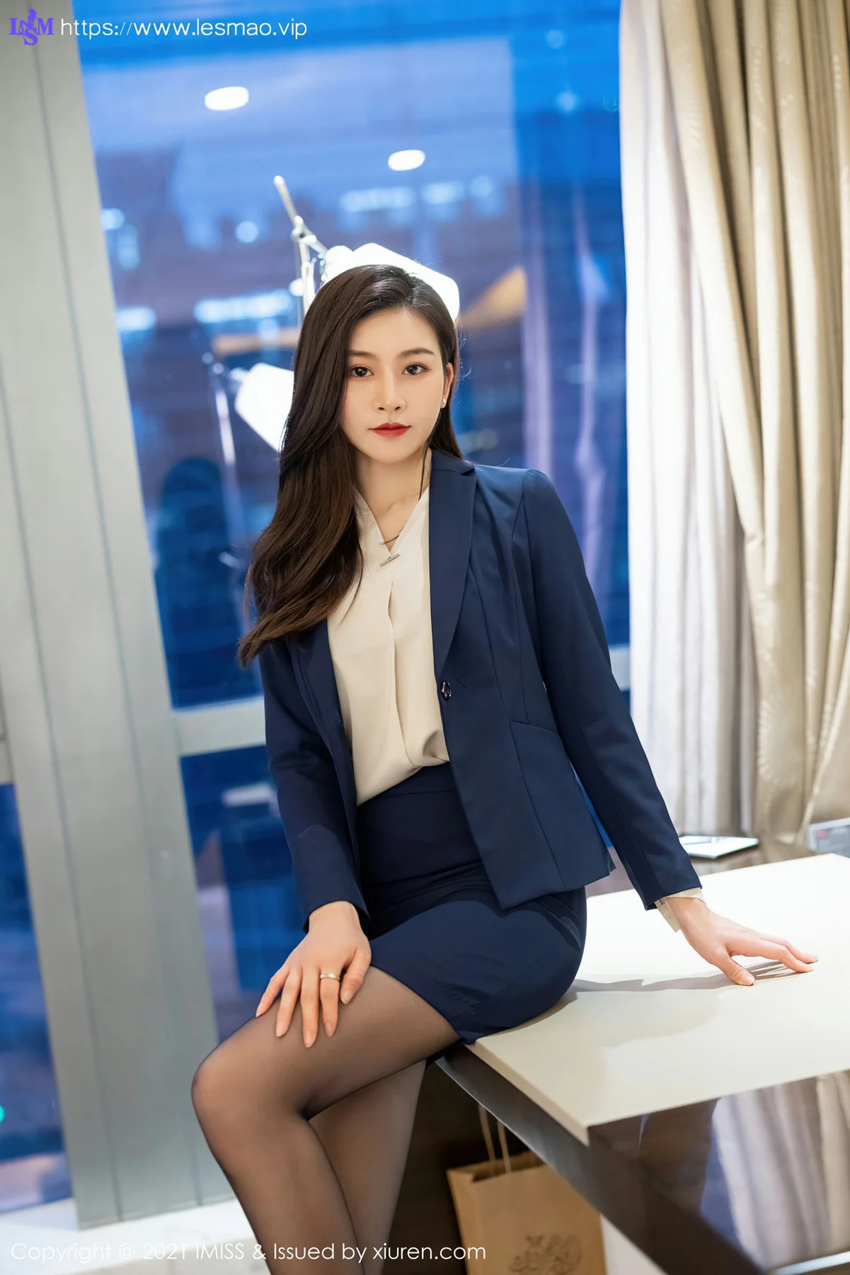 IMiss 爱蜜社 Vol.549 典雅职业装 Vanessa - 17