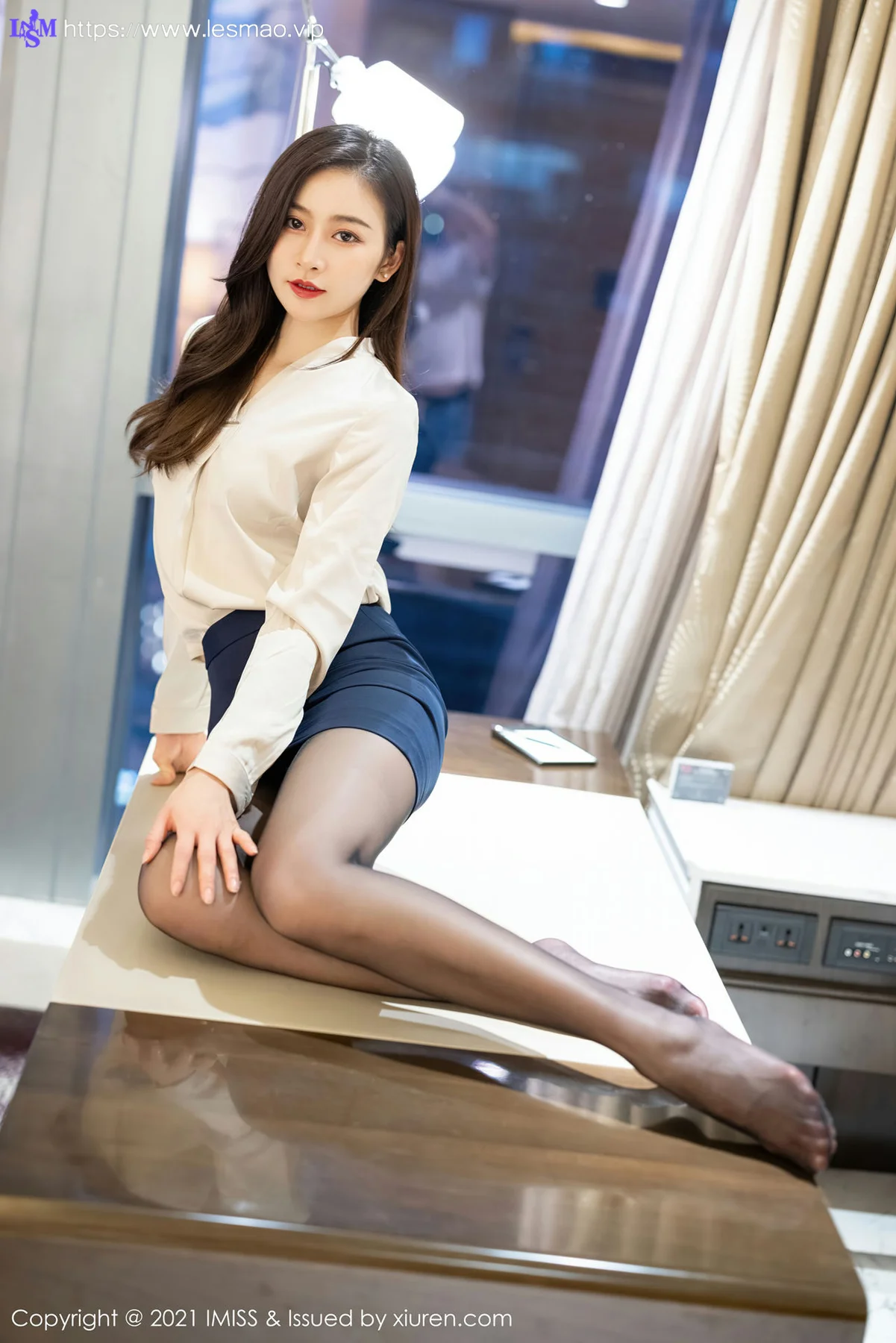 IMiss 爱蜜社 Vol.549 典雅职业装 Vanessa - 24