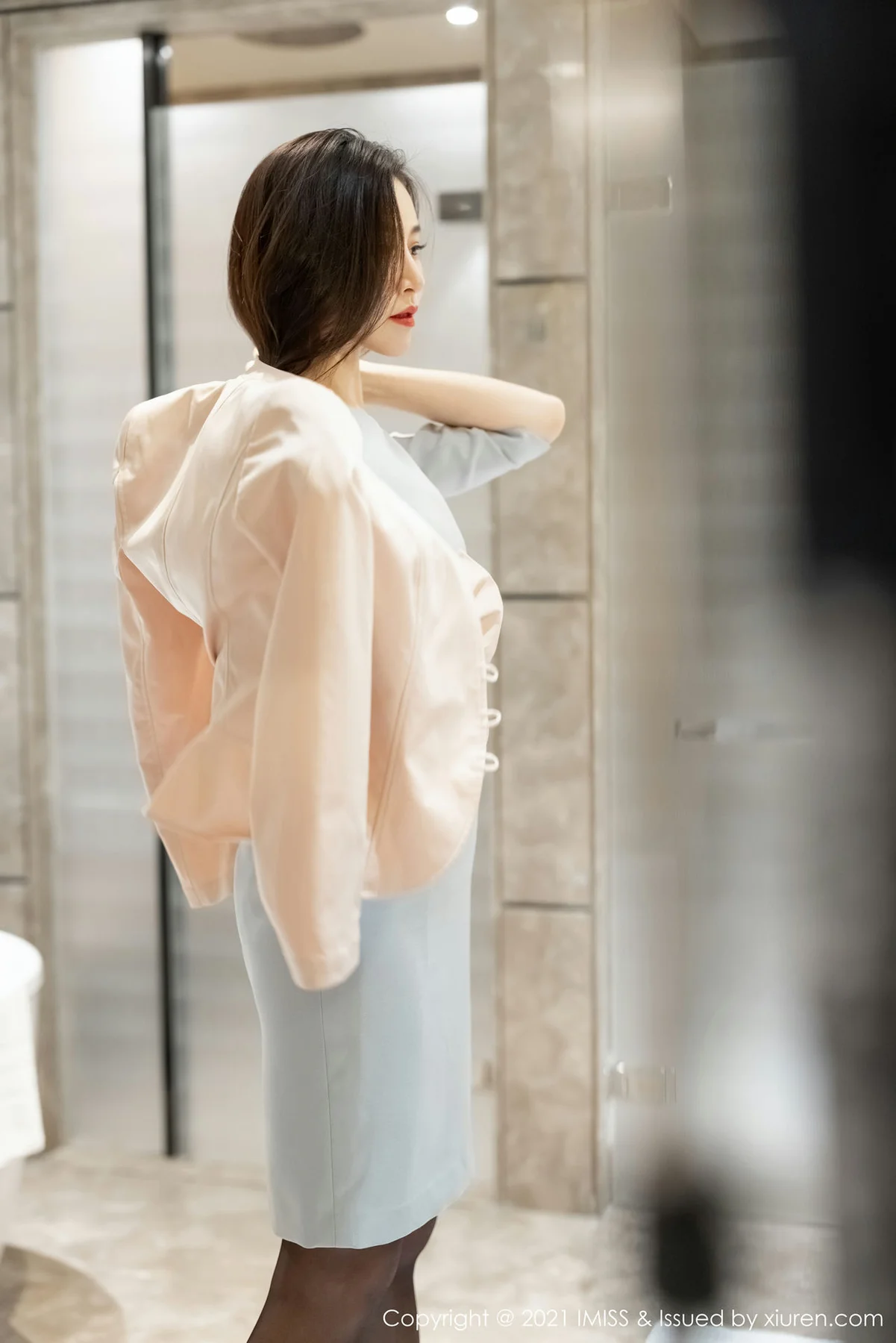 IMiss 爱蜜社 Vol.552 职场白皙美腿 Vanessa - 23