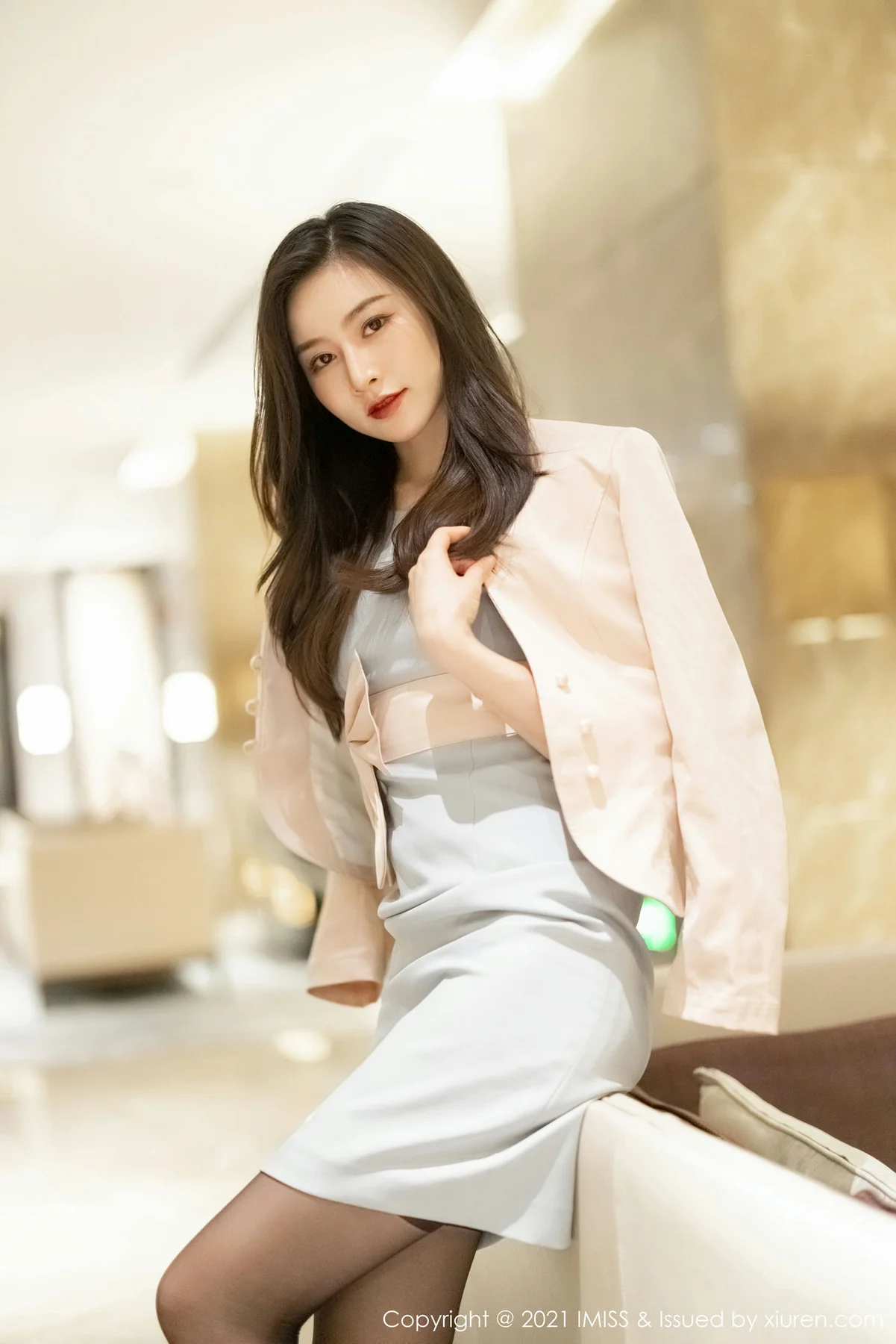 IMiss 爱蜜社 Vol.552 职场白皙美腿 Vanessa - 41