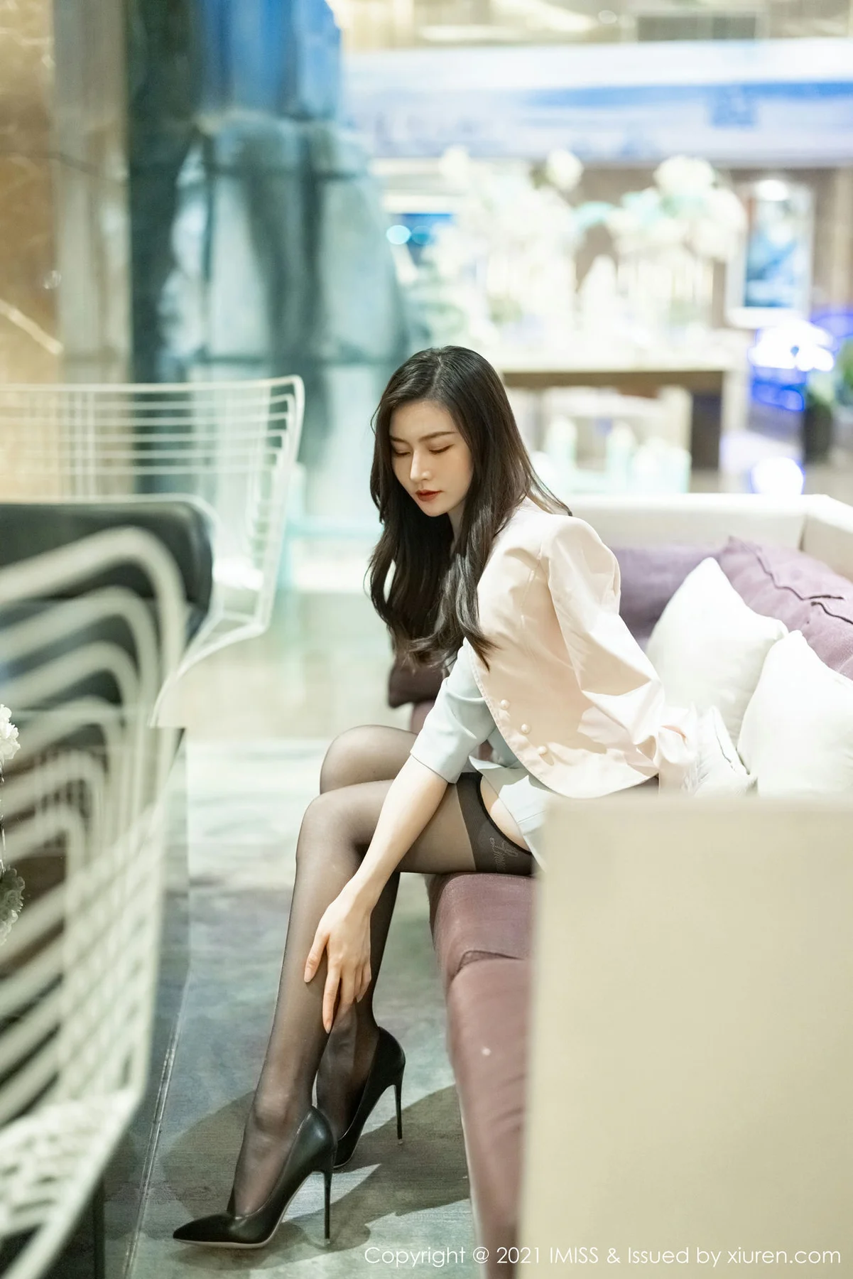 IMiss 爱蜜社 Vol.552 职场白皙美腿 Vanessa - 46