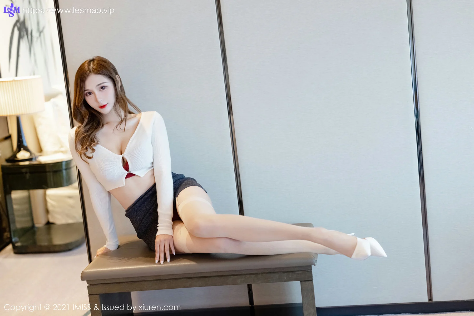 IMiss 爱蜜社 Vol.555 娇艳俏丽 lavinia肉肉 淡雅都市ol - 17