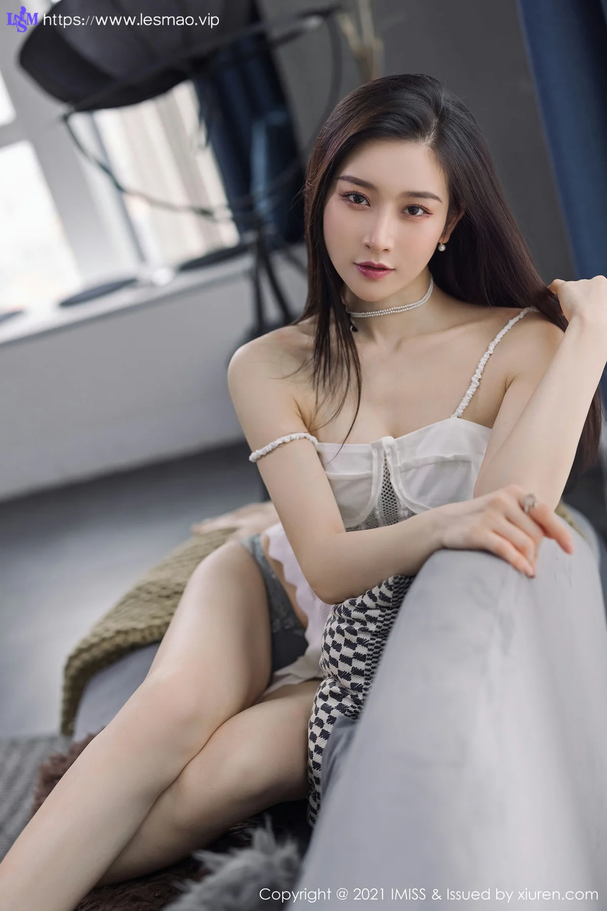 IMiss 爱蜜社 Vol.569 气质美女 Vanessa 时尚动人的街拍 - 41