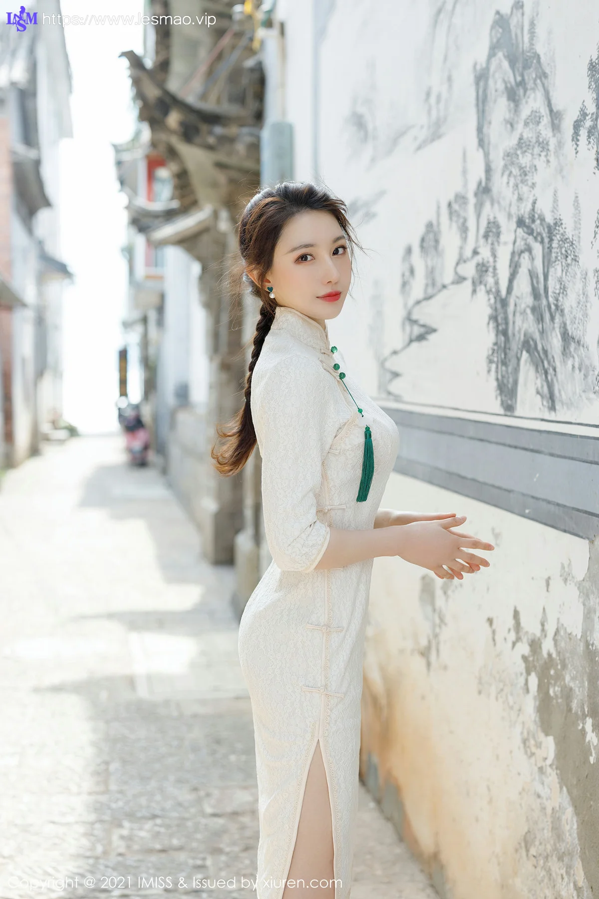 IMiss 爱蜜社 Vol.586 街拍系列 Lynn刘奕宁 性感写真 - 19