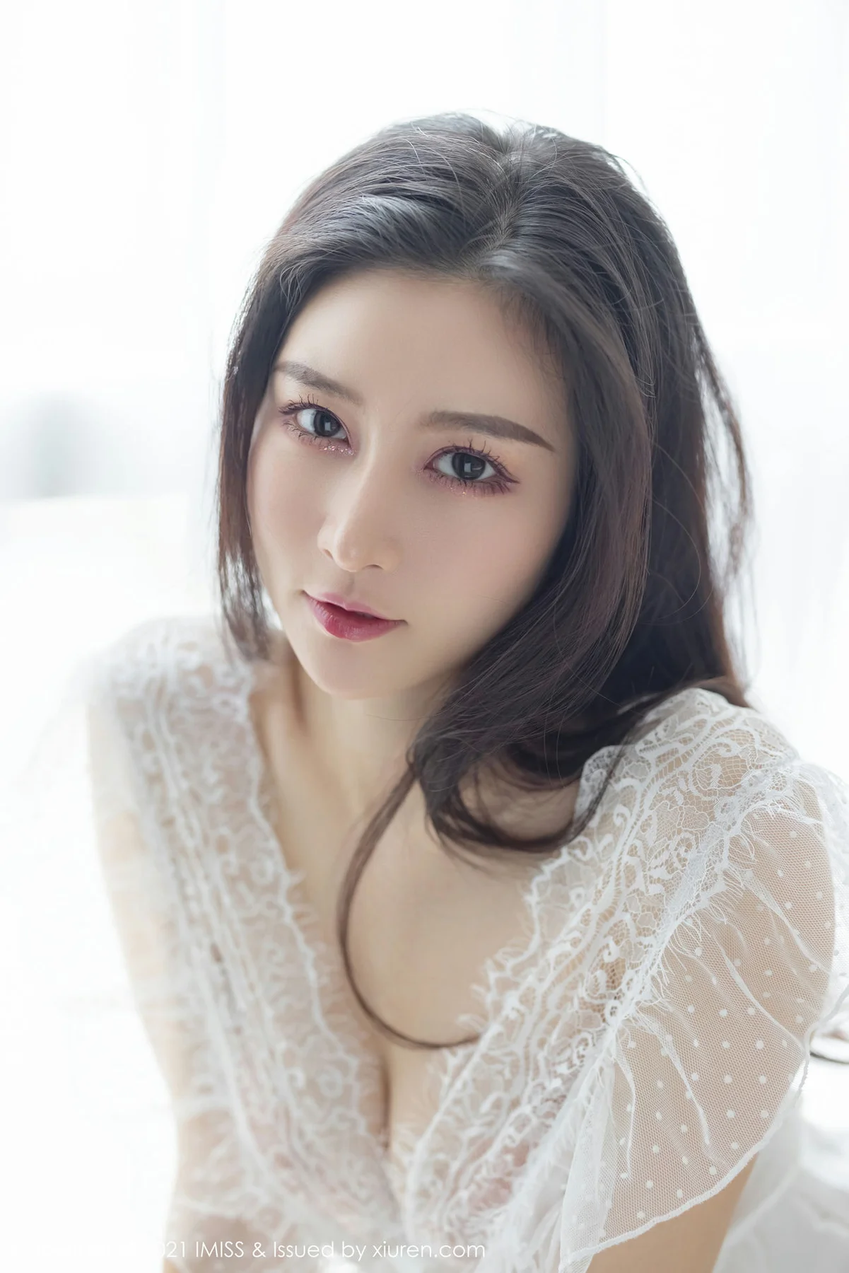 IMiss 爱蜜社 Vol.592 气质美女 Vanessa 性感魅力写真 - 40