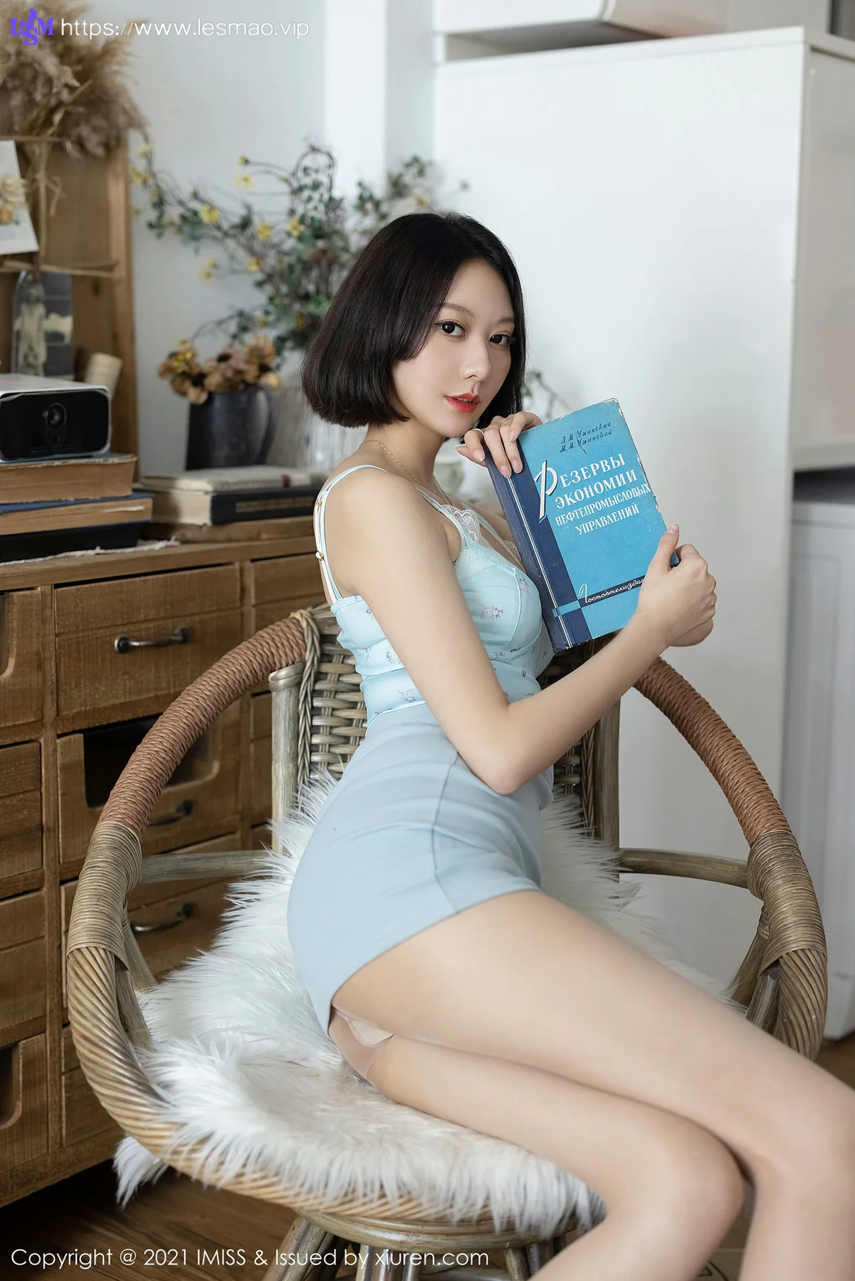 IMiss 爱蜜社 Vol.595 气质美女 艺轩 最新性感 - 16