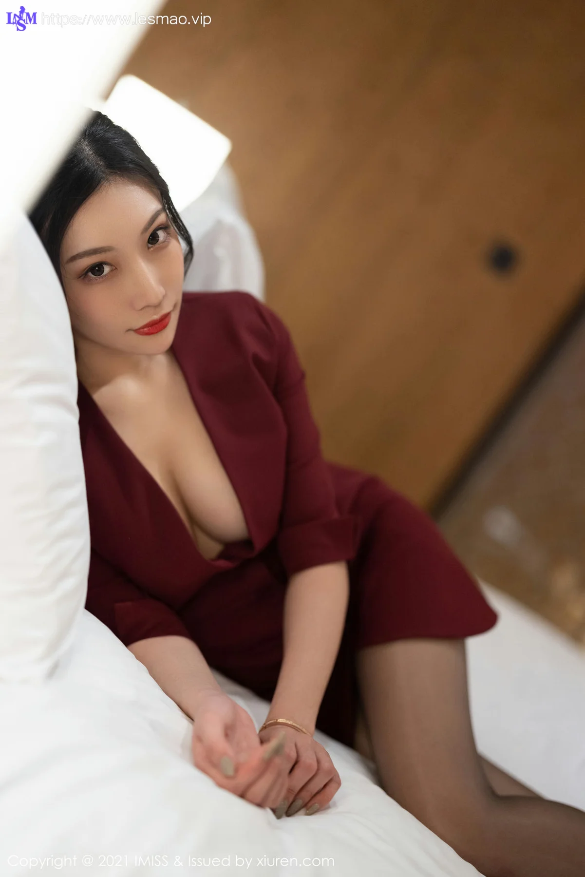 IMiss 爱蜜社 Vol.598 魅惑黑丝 小狐狸Kathryn 性感写真3 - 39