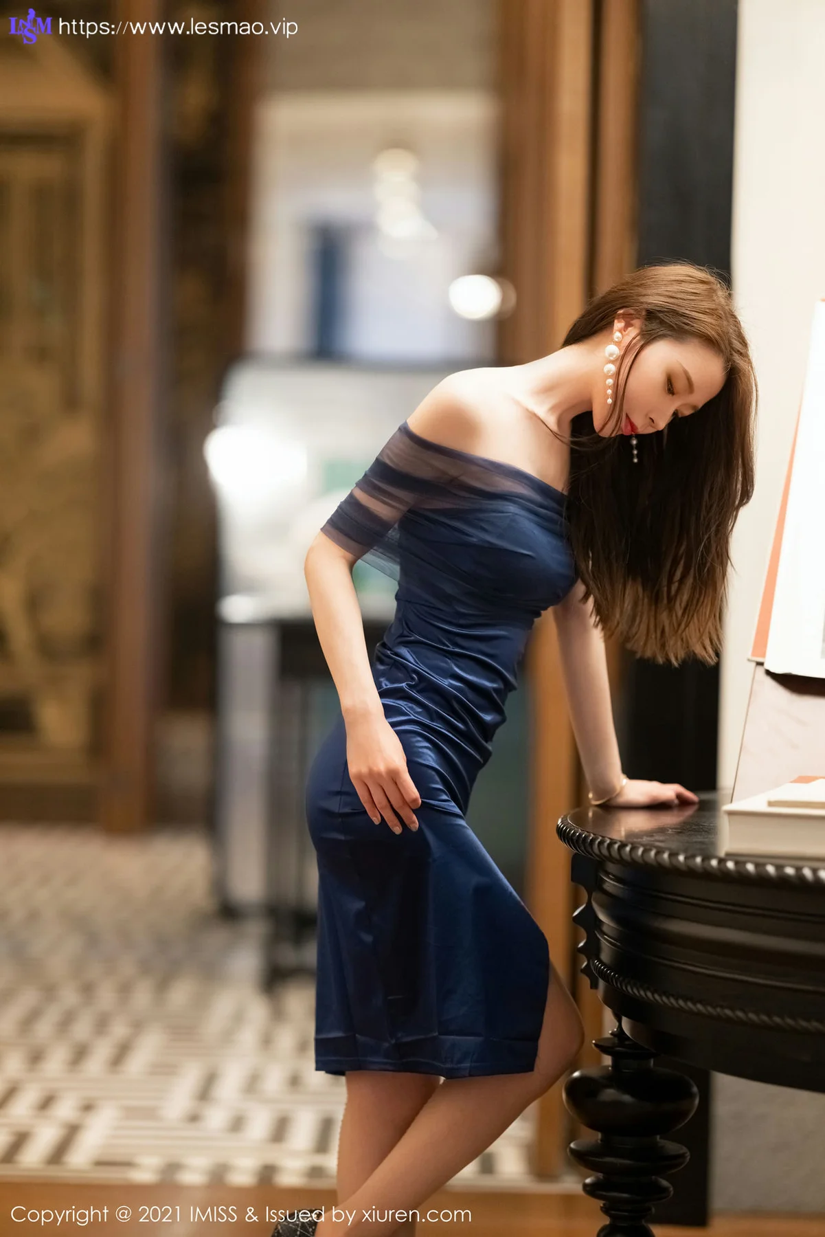 IMiss 爱蜜社 Vol.599 柔美丝足 梦心月 丝袜美腿写真2 - 2