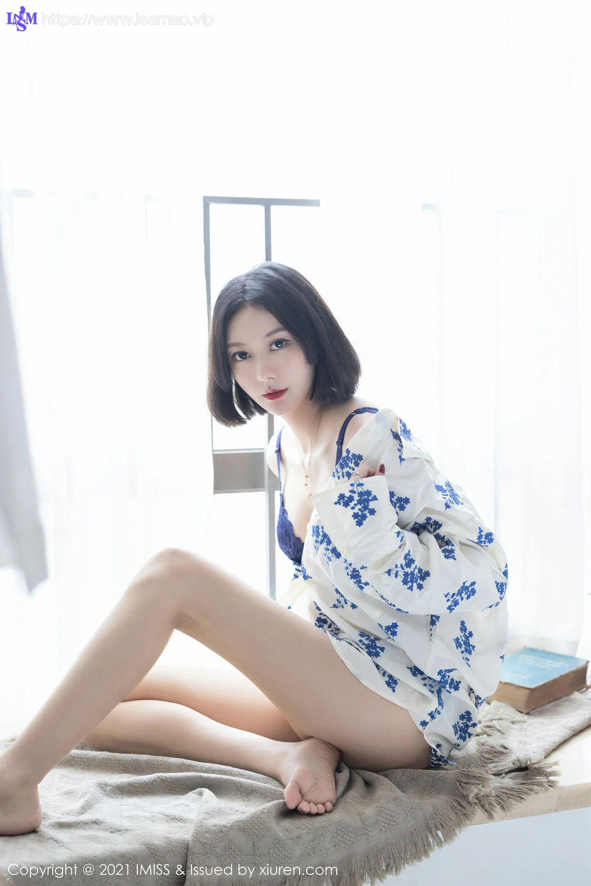 IMiss 爱蜜社 Vol.602 朦胧丝足美腿  艺轩 气质美女写真2 - 13