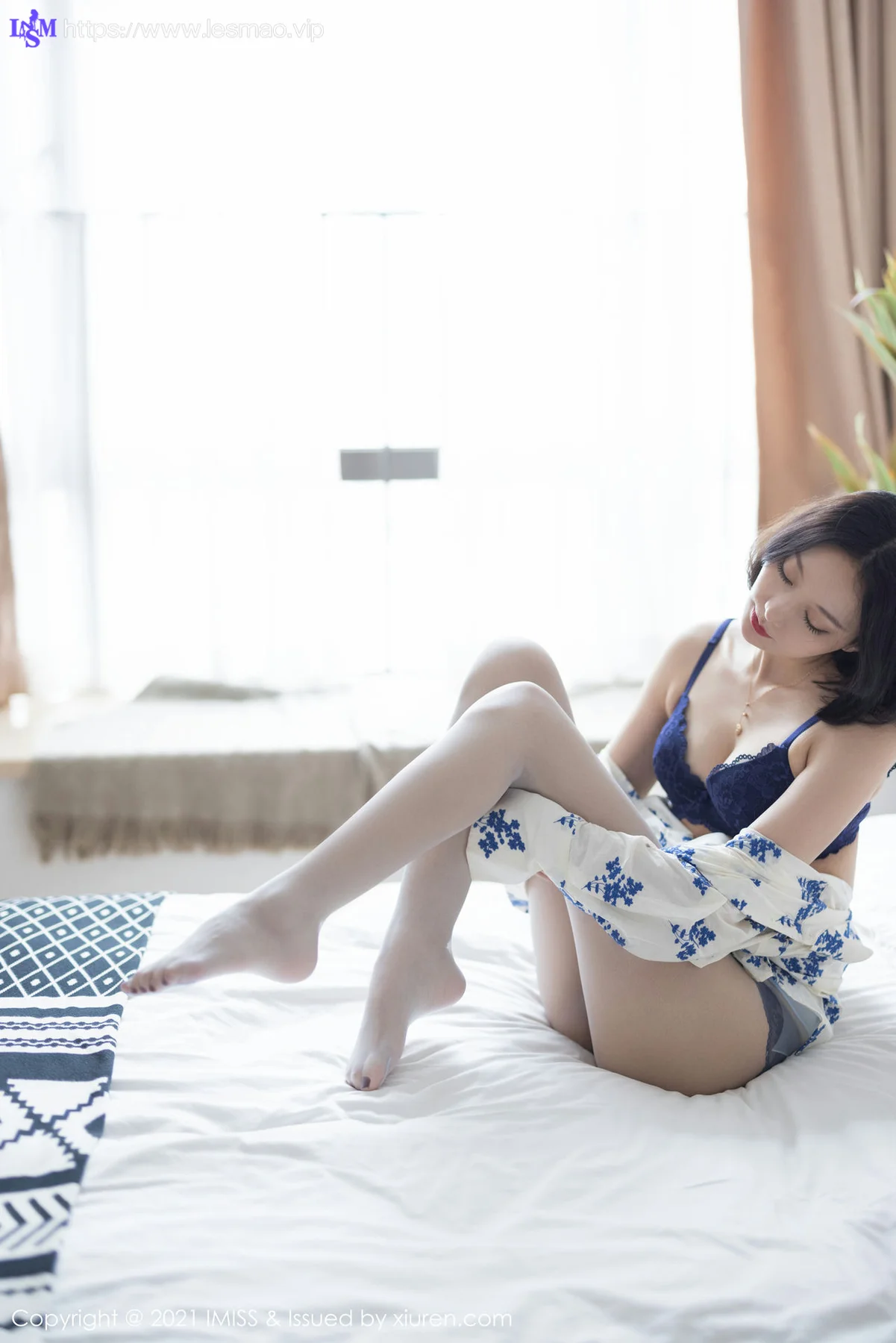IMiss 爱蜜社 Vol.602 朦胧丝足美腿  艺轩 气质美女写真2 - 46