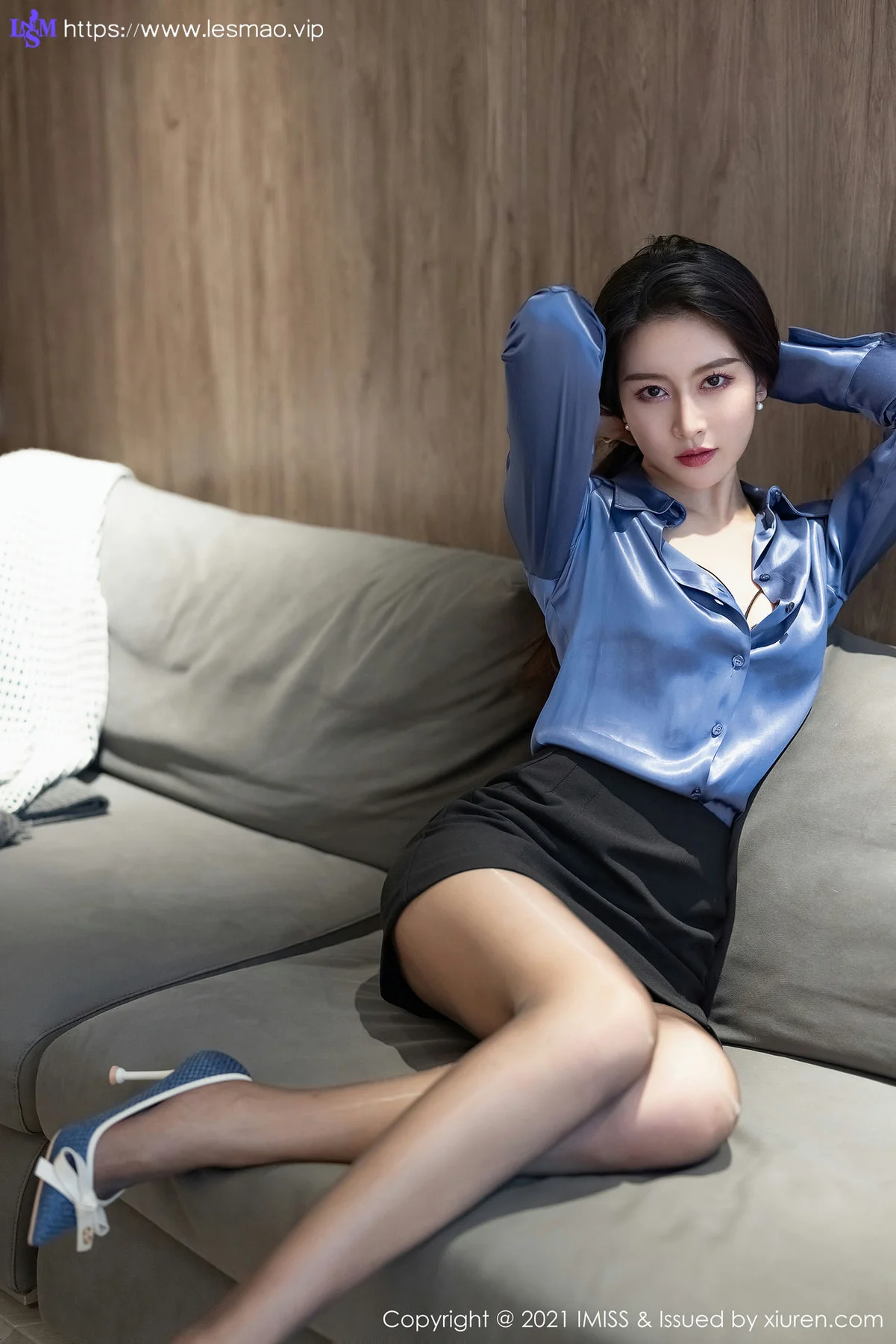 IMiss 爱蜜社 Vol.604 职场OL气质美女 Vanessa 丝袜美腿写真33 - 21