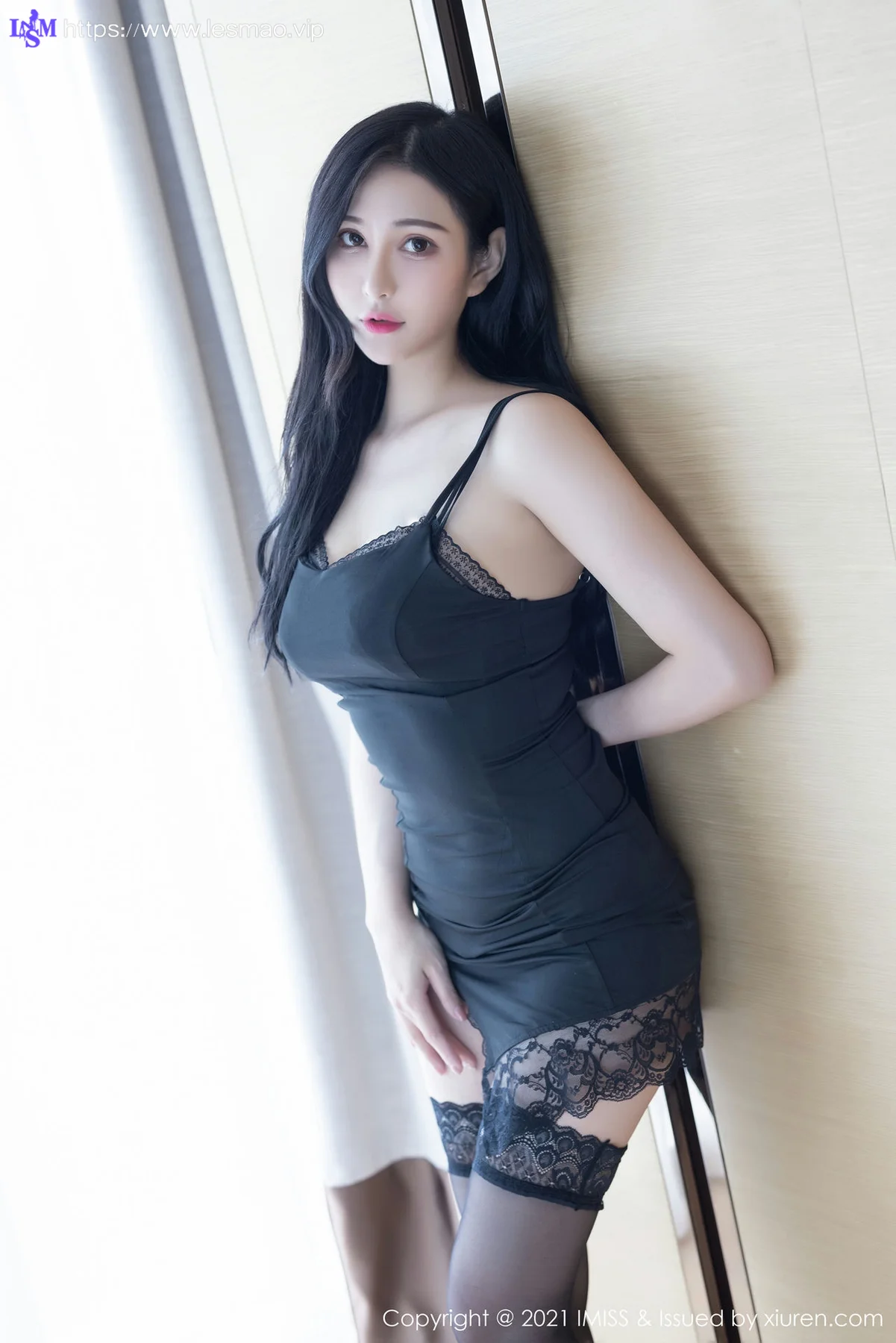 IMiss 爱蜜社 Vol.619 蕾丝吊袜 Lavinia肉肉 性感写真 - 4