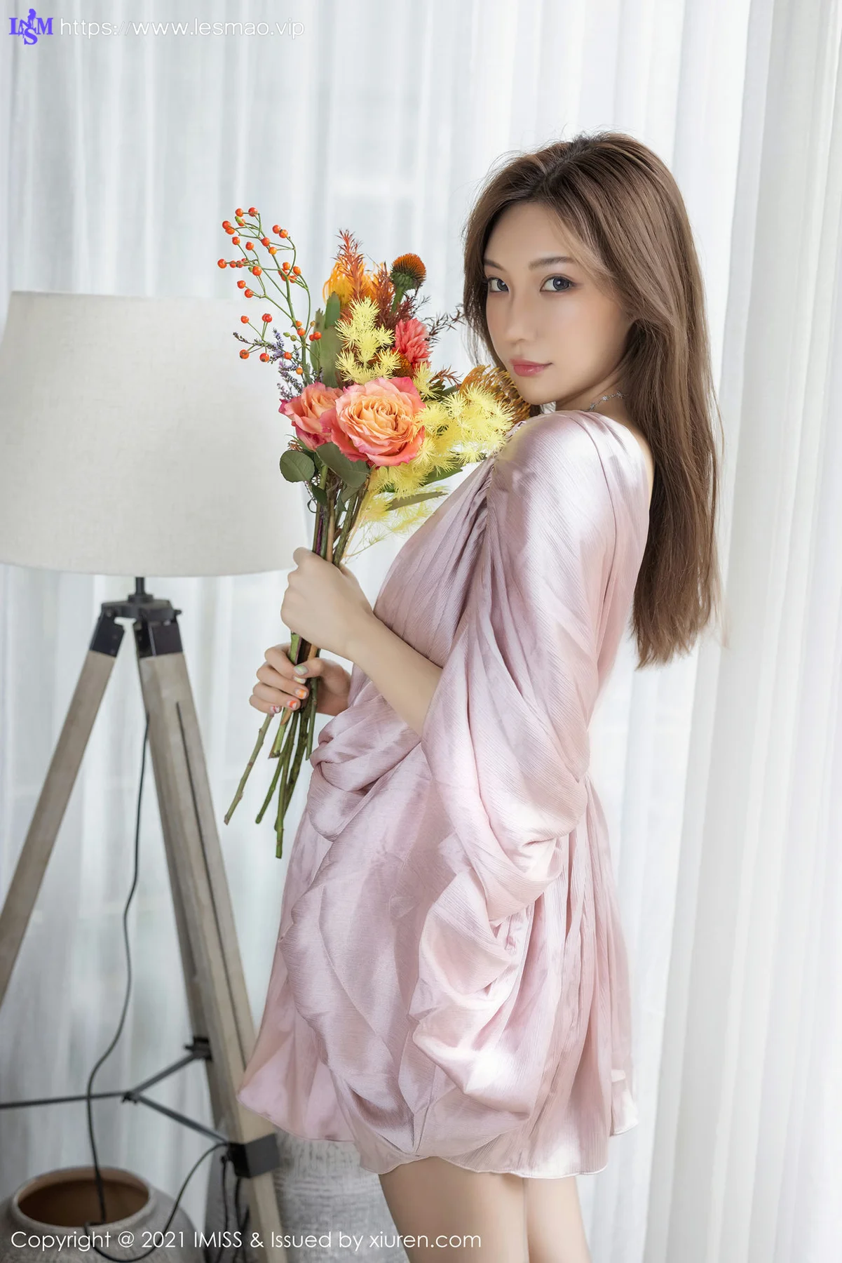 IMiss 爱蜜社 Vol.640 小狐狸Kathryn 淡粉睡衣蕾丝袜  心愿旅拍 - 12