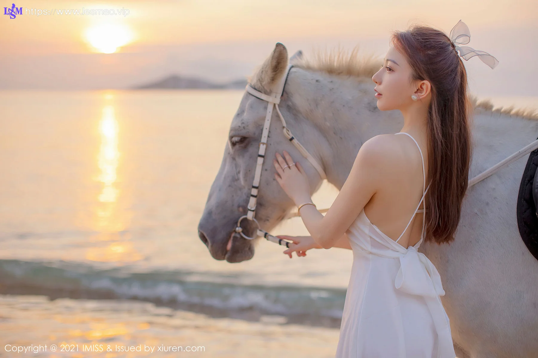IMiss 爱蜜社 Vol.643 Lynn刘奕宁与Rossi  夕阳骑马合集写真3 - 11