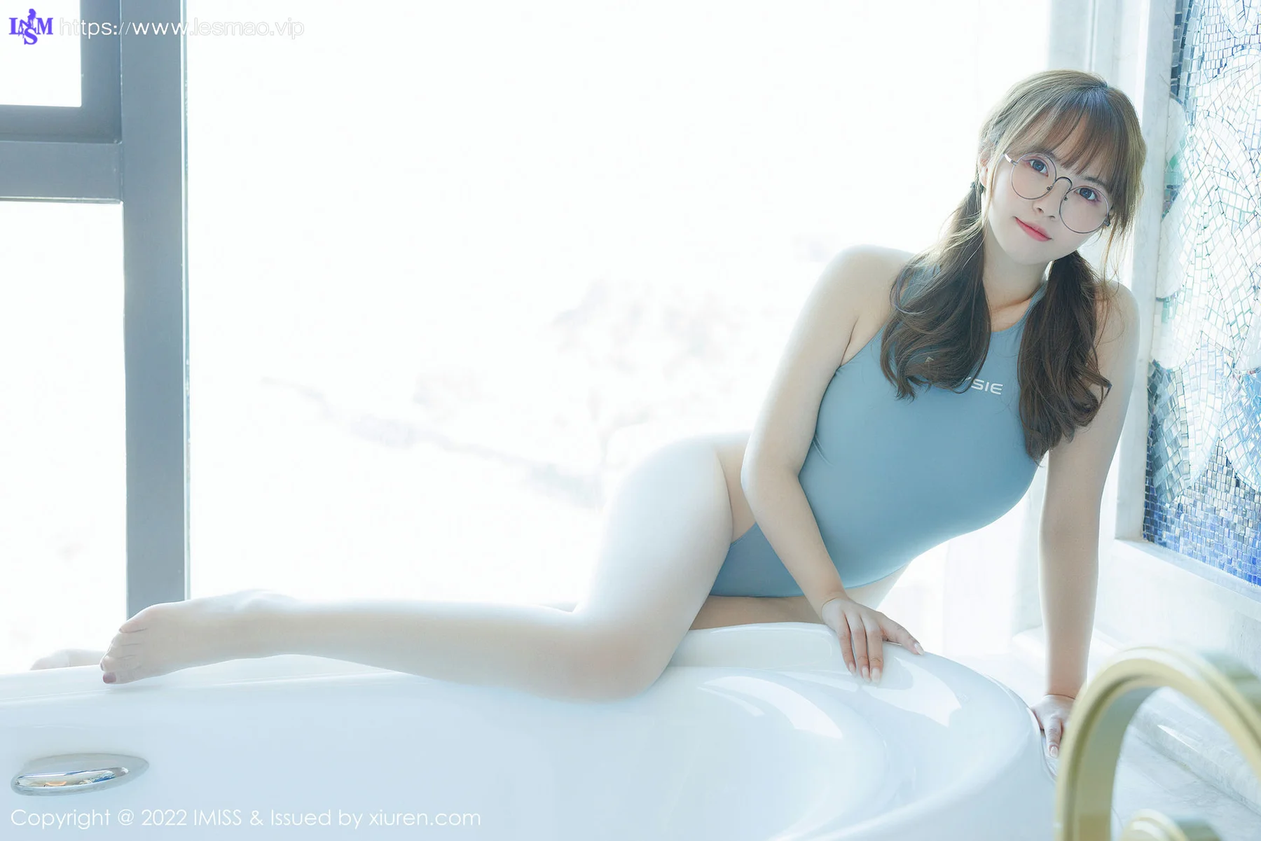 IMiss 爱蜜社 Vol.673 白色丝袜 张思允Nice 性感写真33 - 46