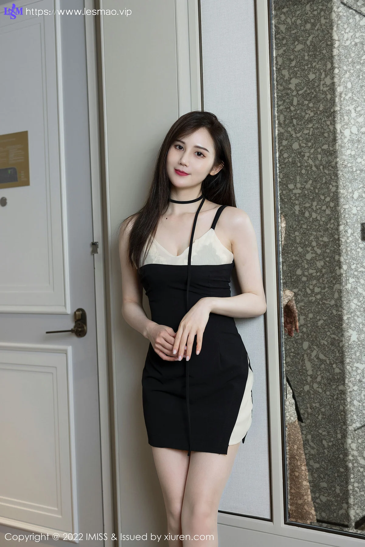 IMiss 爱蜜社 Vol.686 吊带短裙 SISY思 性感写真 - 12