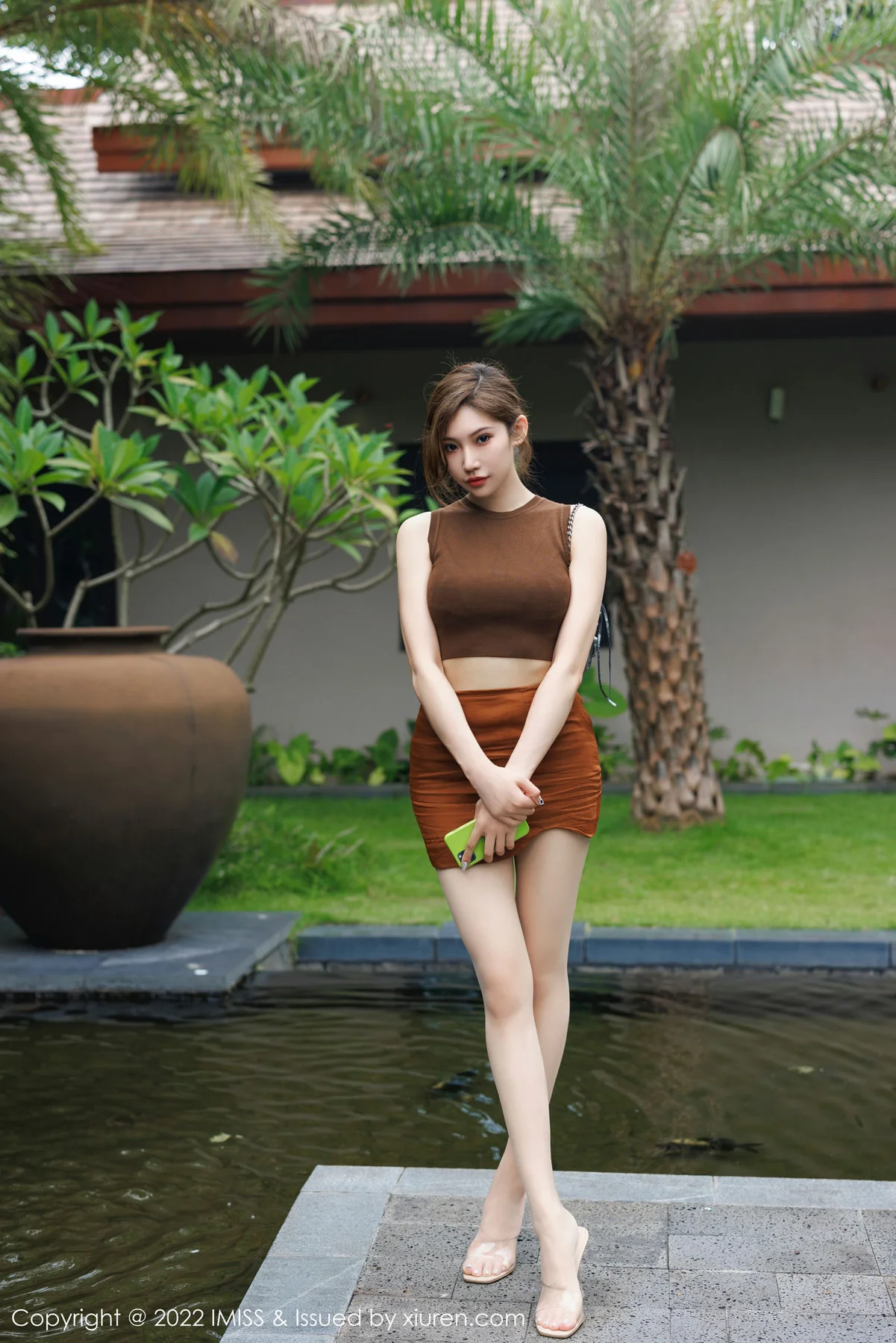 IMiss 爱蜜社 Vol.701 小狐狸Kathryn 刺绣轻透内衣性感写真 - 21