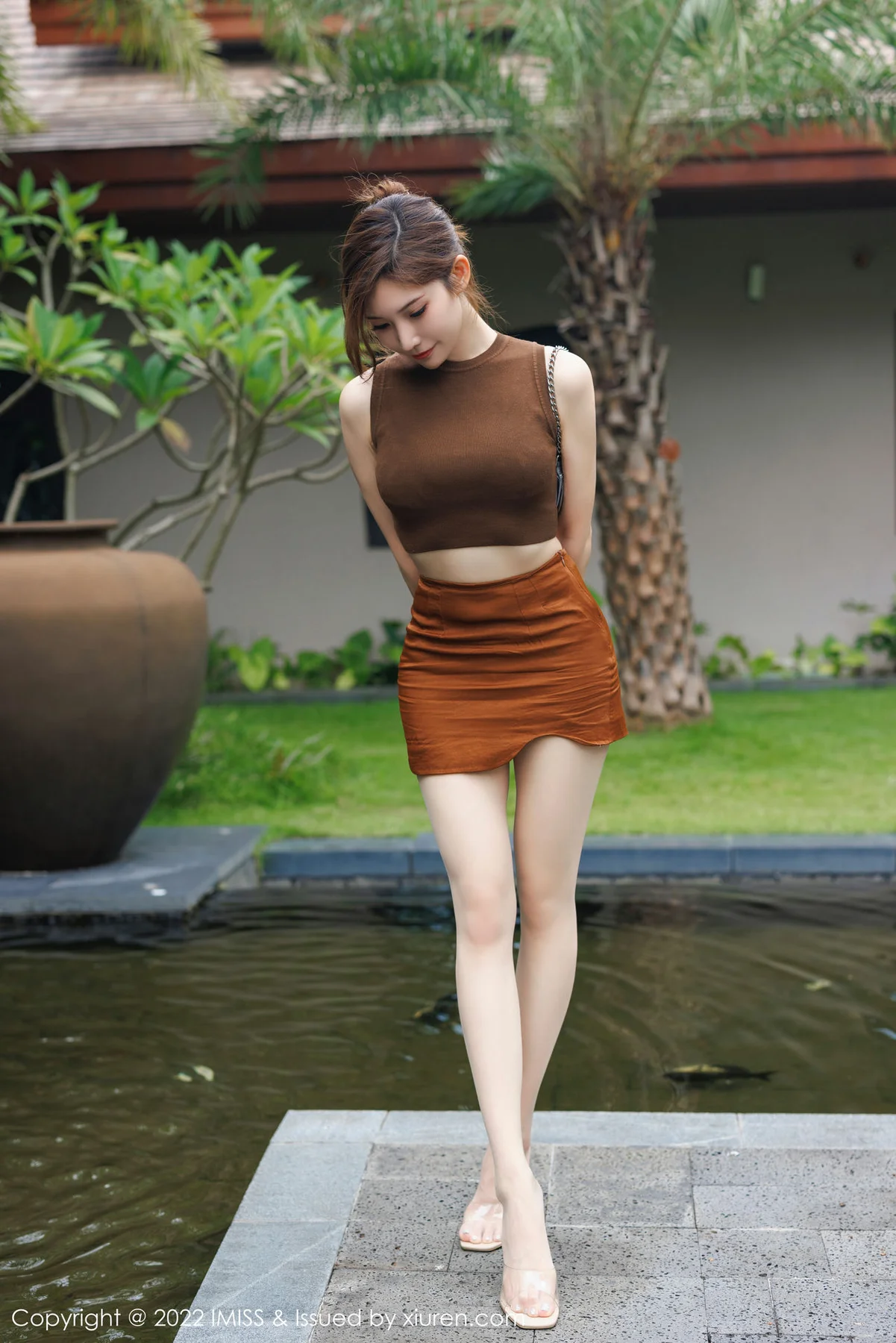 IMiss 爱蜜社 Vol.701 小狐狸Kathryn 刺绣轻透内衣性感写真 - 22
