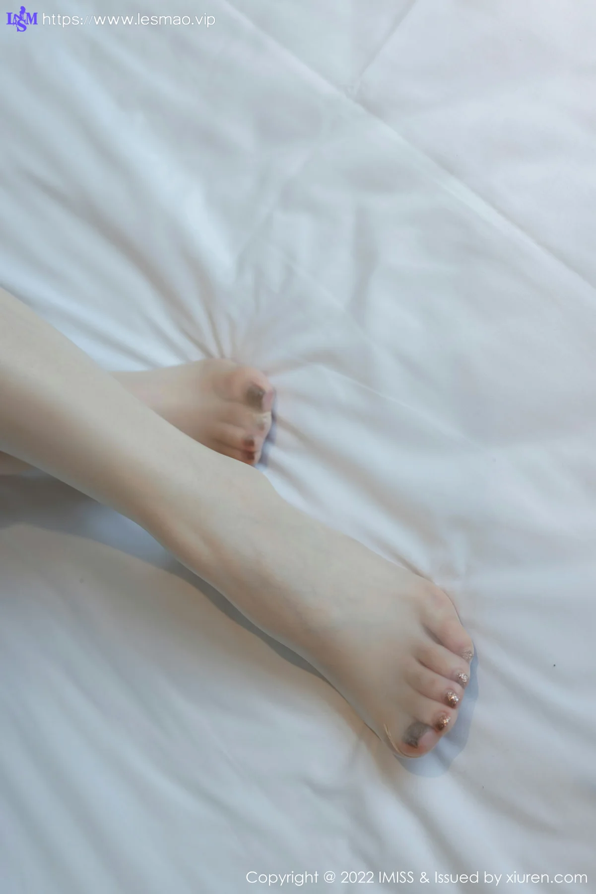 IMiss 爱蜜社 Vol.709 瑞妤 新人首套灰色短裙写真 - 45