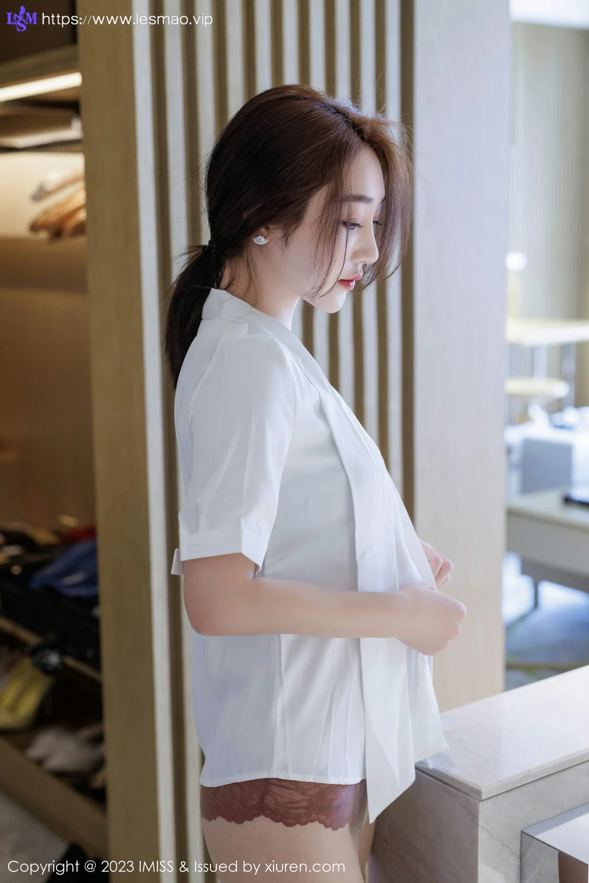 IMiss 爱蜜社 Vol.735 九月生__ 灰色职业装性感写真 - 25