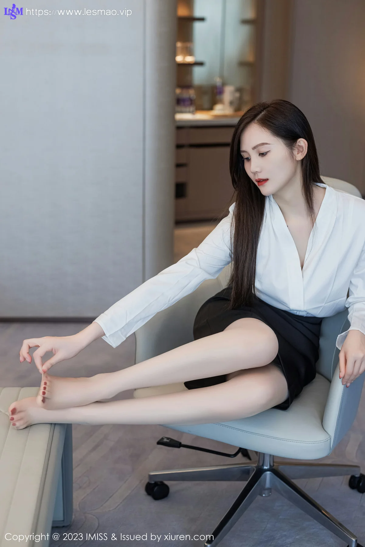 IMiss 爱蜜社 Vol.739 SISY思 黑色Ol性感写真 - 17