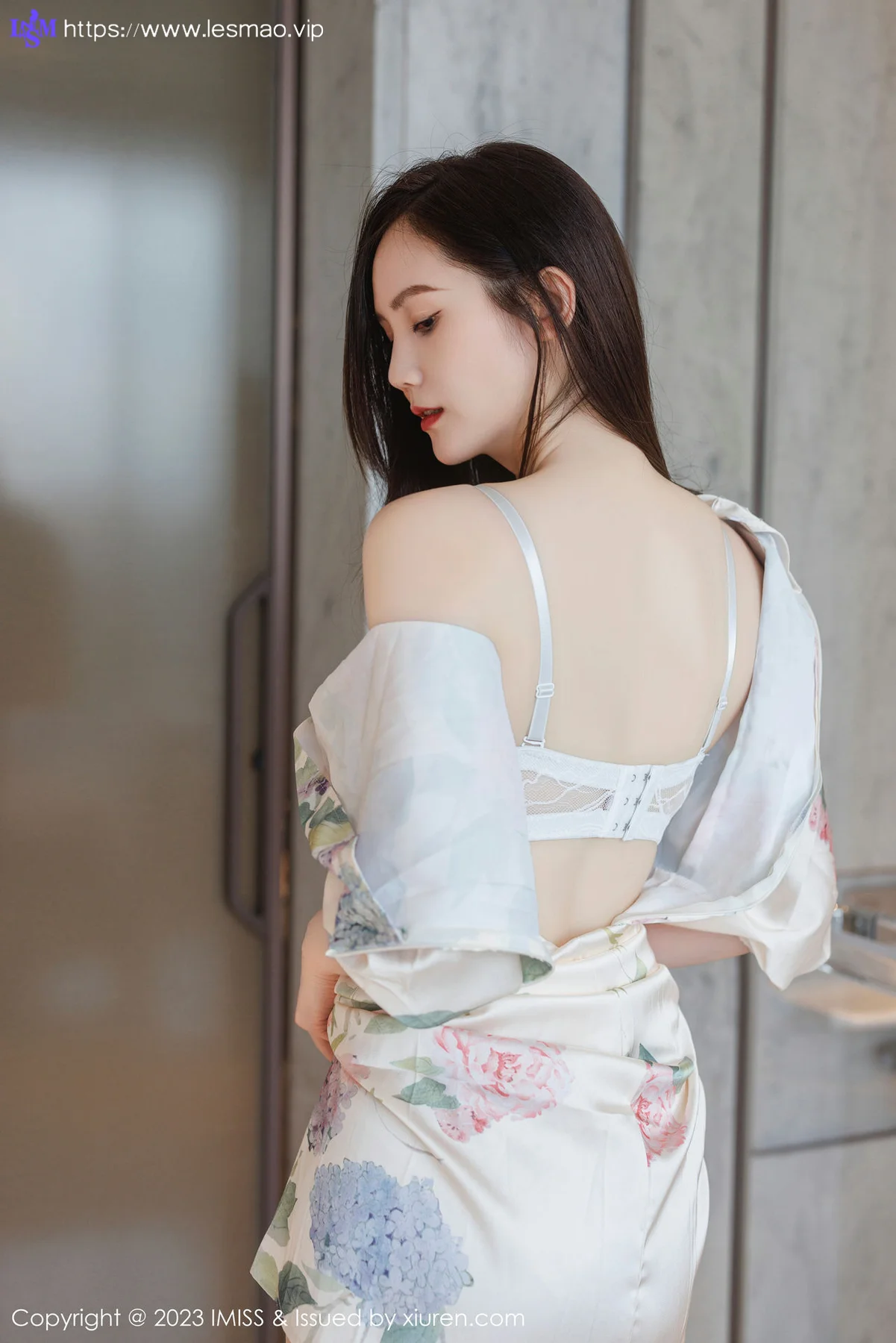 IMiss 爱蜜社 Vol.745 SISY思 诱人原色丝袜性感写真 - 14
