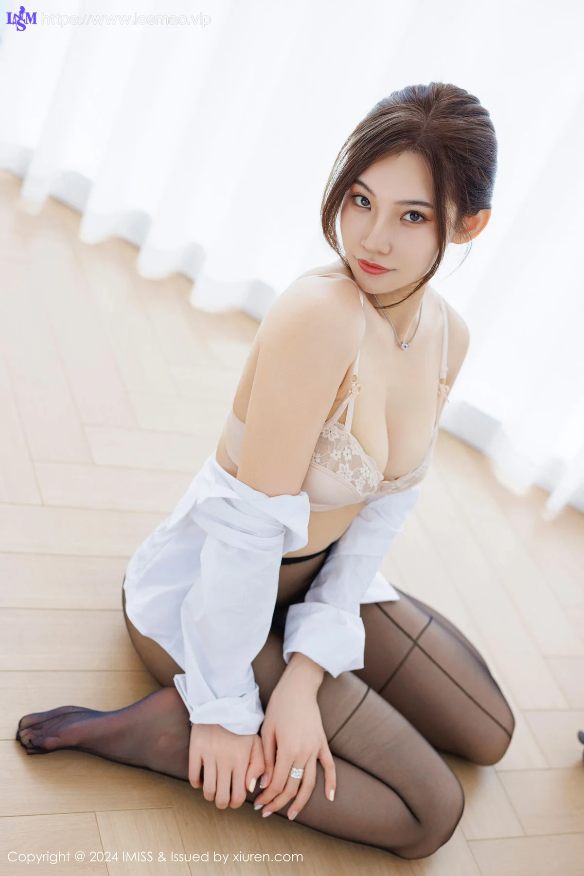 IMiss 爱蜜社 Vol.769 小狐狸Kathryn 魅惑黑丝性感写真3 - 22