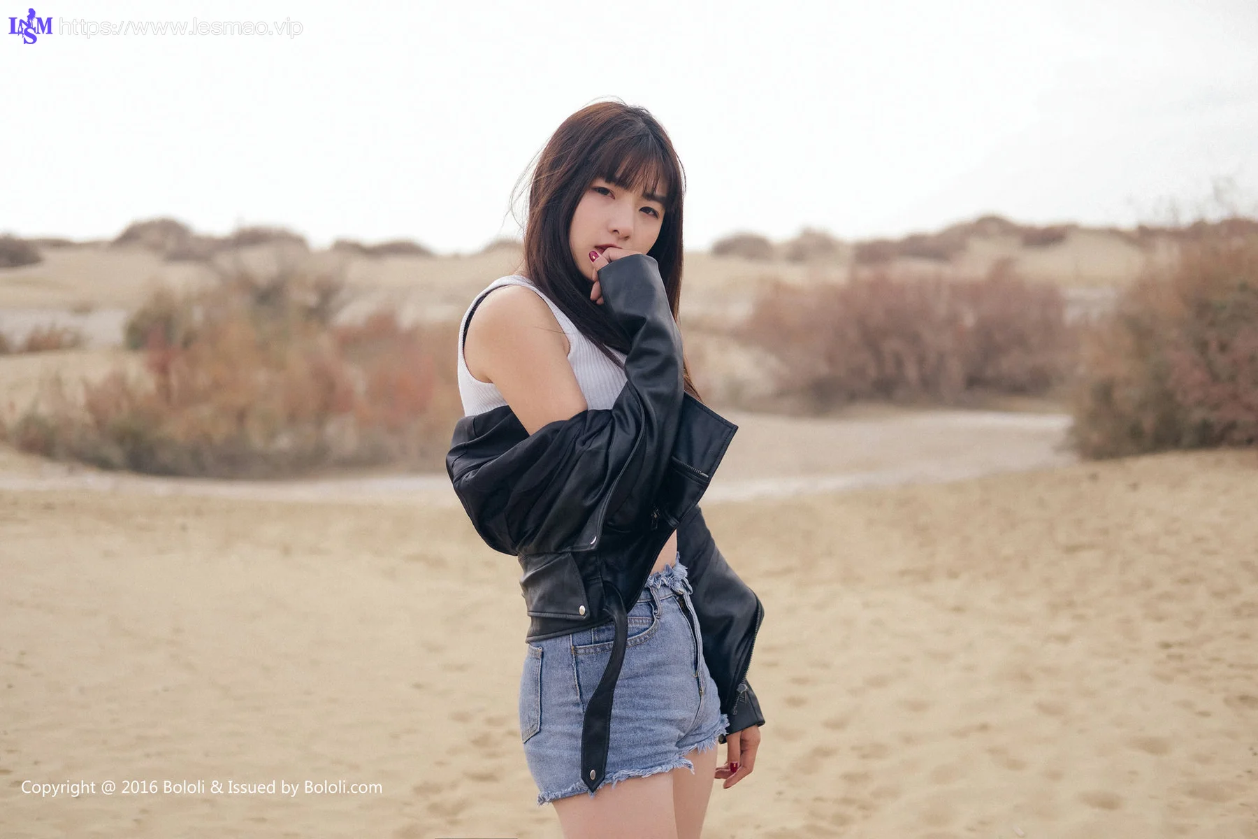 Kimoe 激萌文化 Vol.010 Modo 周闻球球沙漠机车女户外 - 35
