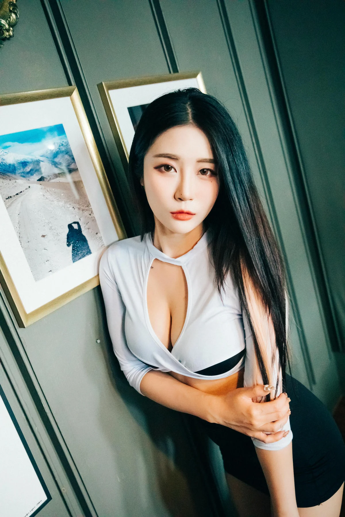 Loozy  No.002 Loozy Bomi爆乳短裙玉足 - 12