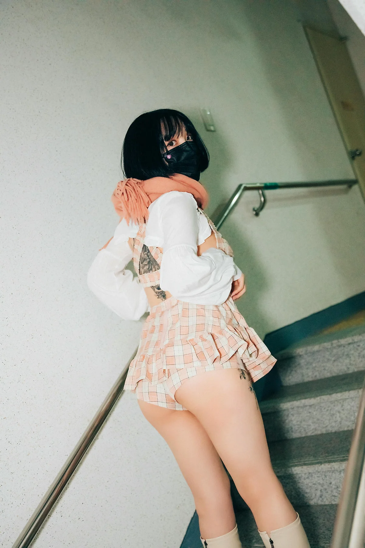 Loozy No.015 Ye-Eun翘臀jk制服 - 69