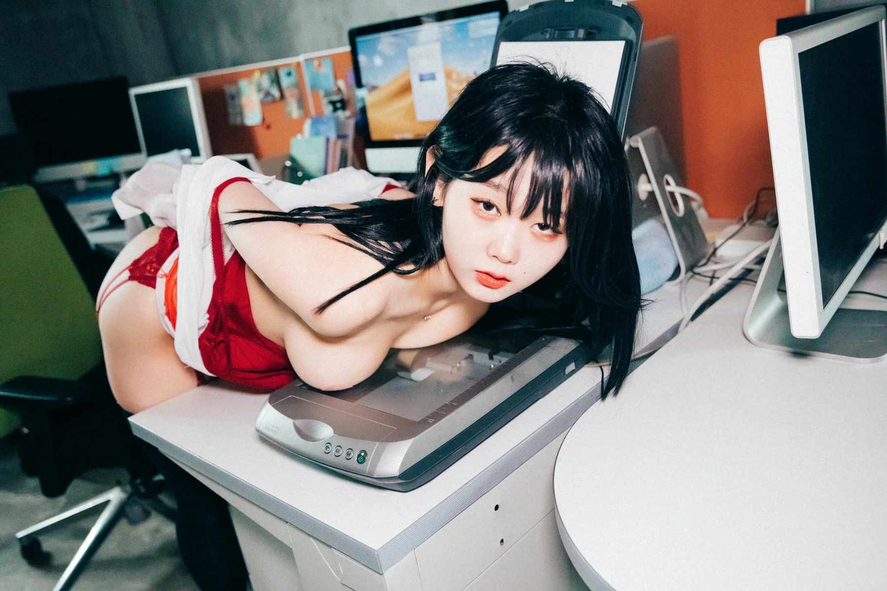Loozy No.018 Zia办公室诱惑 - 49
