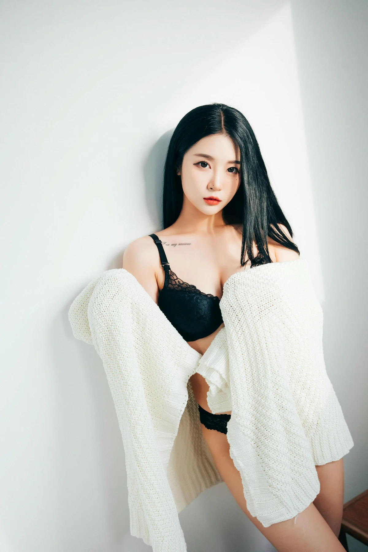 Loozy No.021 Bomi黑色内衣香肩私房 - 15