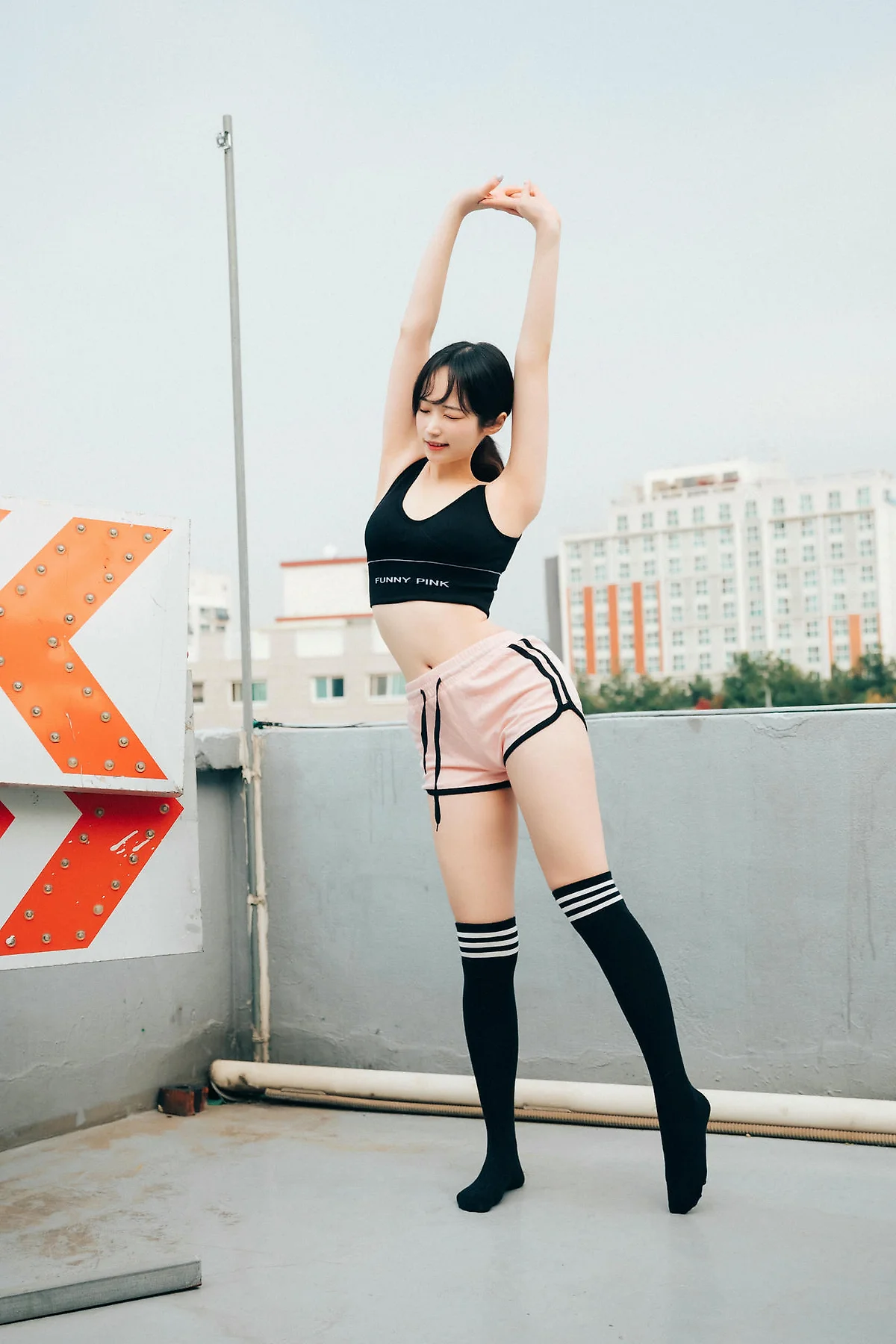 Loozy No.039 Bomi亮色连体衣写真 - 26
