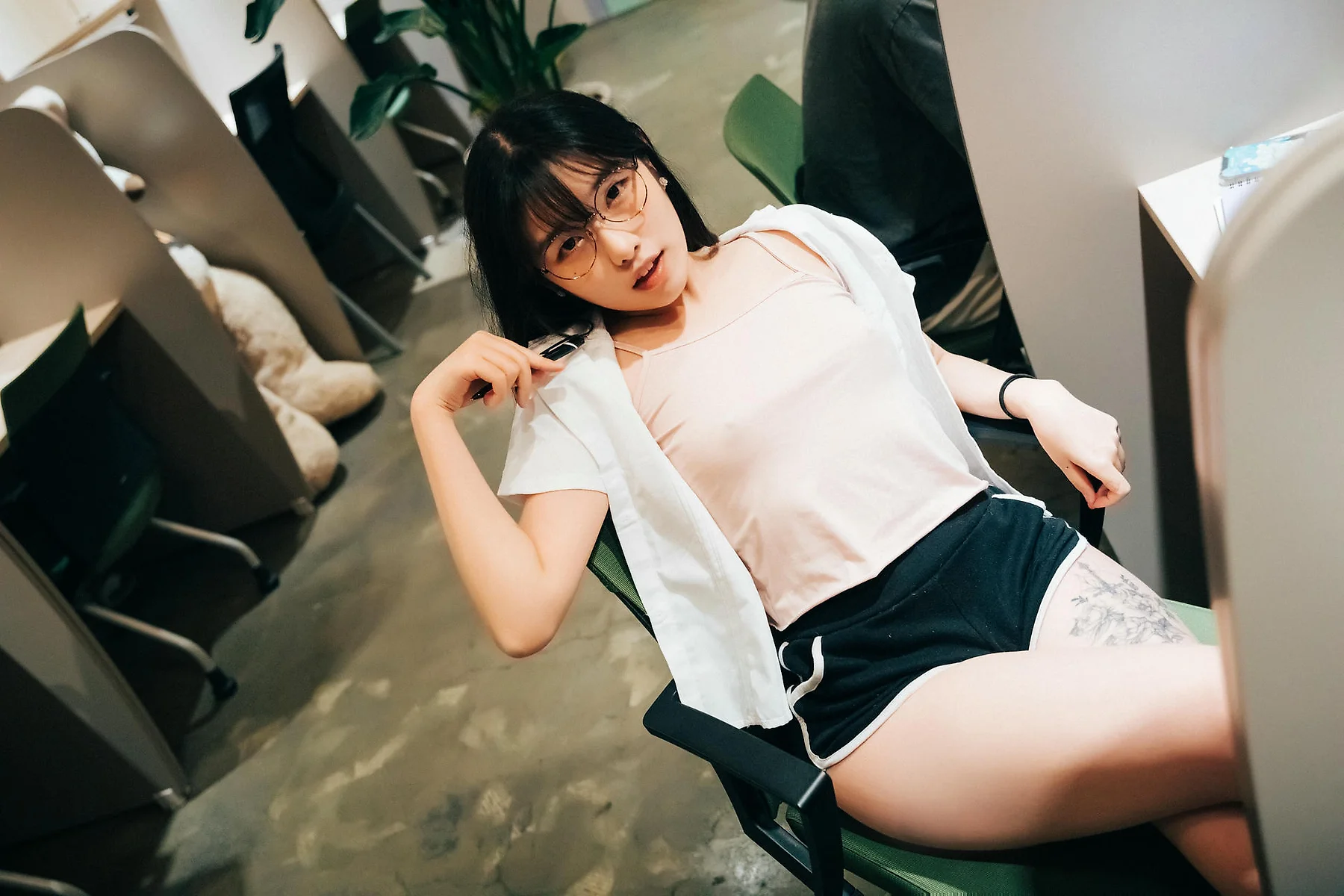Loozy No.041 Sonson办公室诱惑写真 - 41