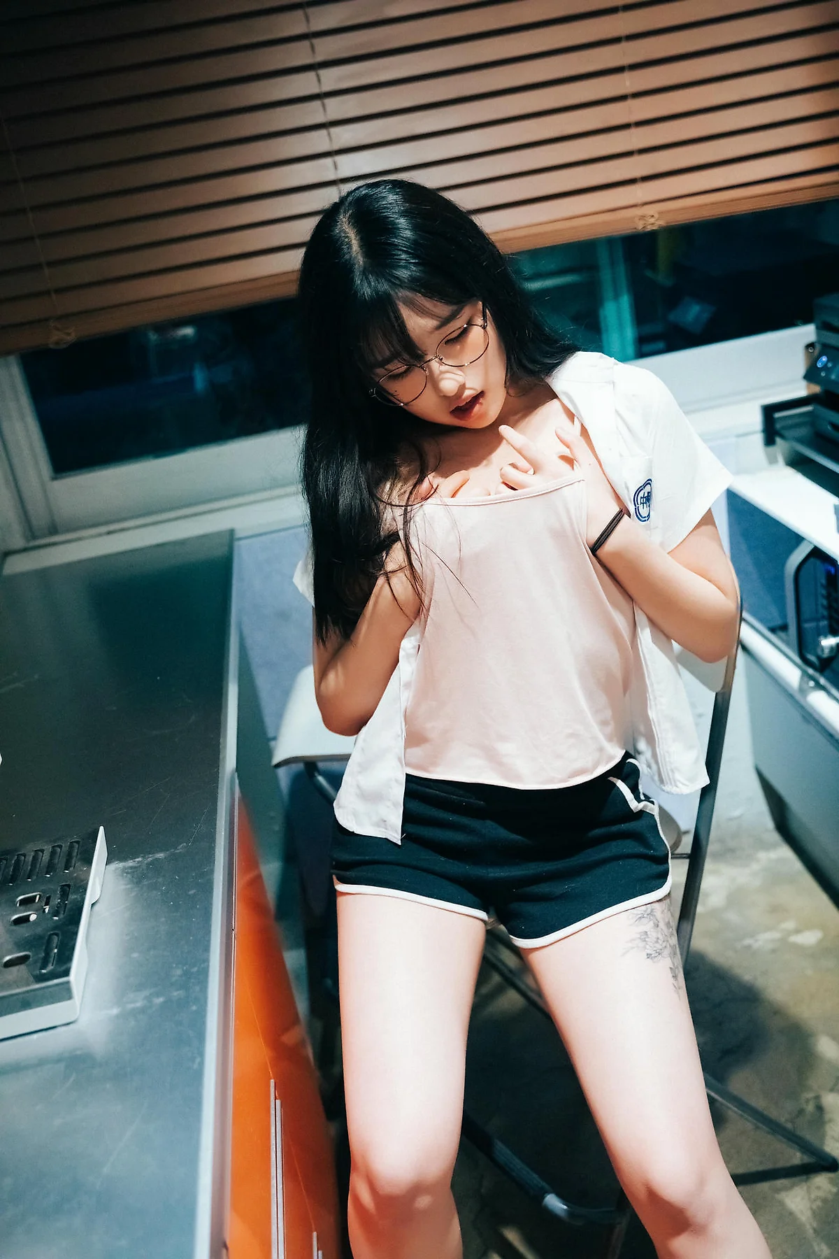 Loozy No.041 Sonson办公室诱惑写真 - 45