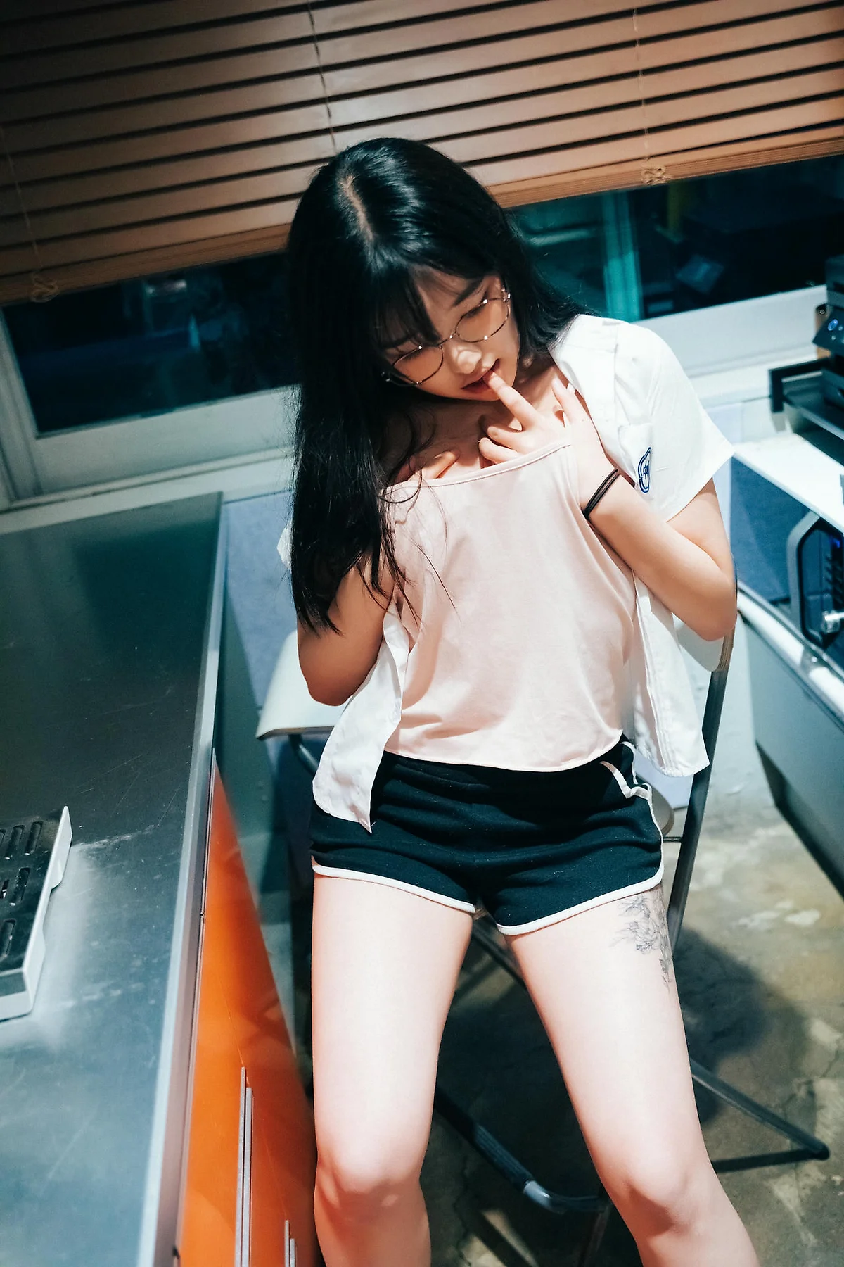 Loozy No.041 Sonson办公室诱惑写真 - 46