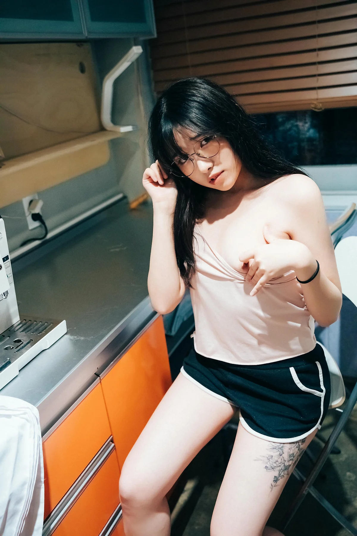 Loozy No.041 Sonson办公室诱惑写真 - 48