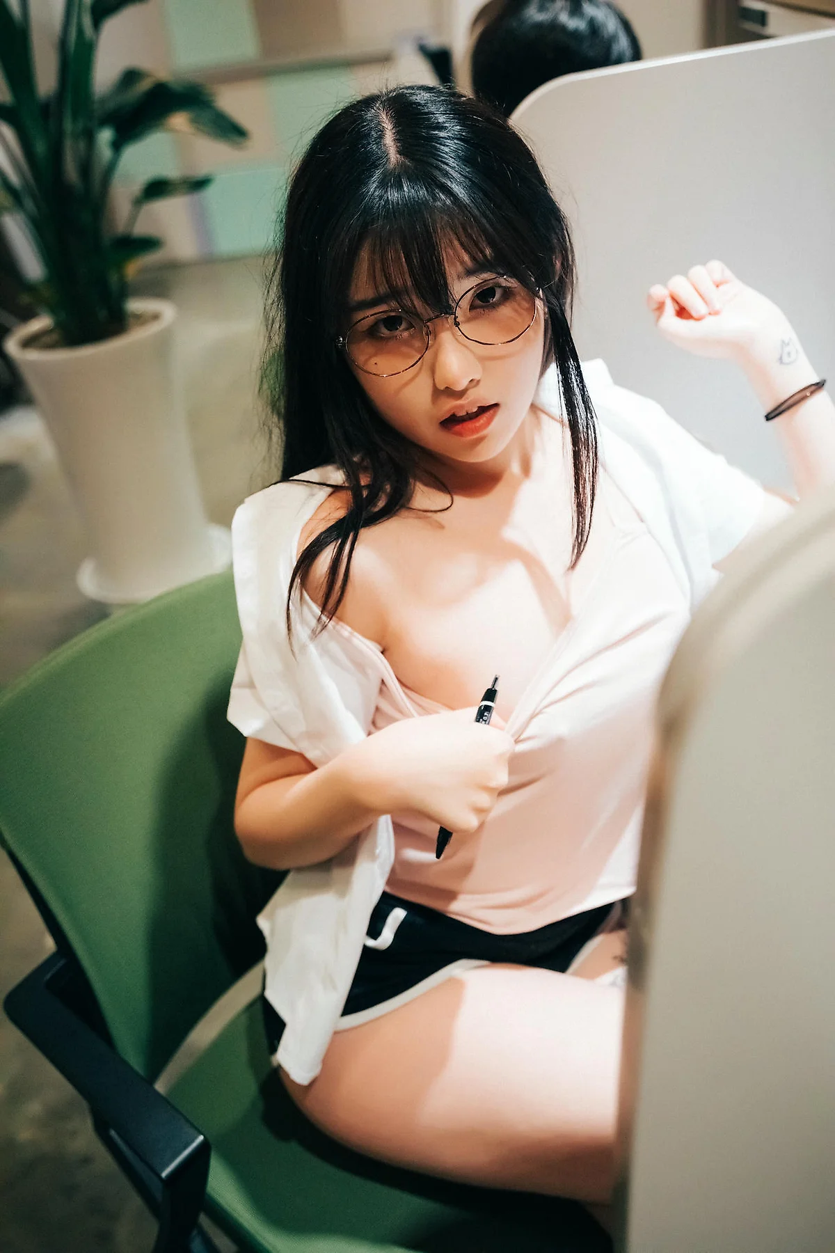 Loozy No.041 Sonson办公室诱惑写真 - 77
