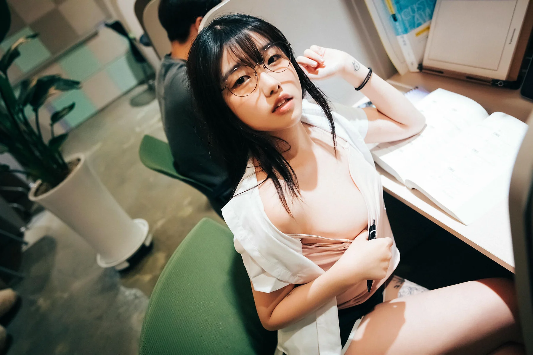 Loozy No.041 Sonson办公室诱惑写真 - 79