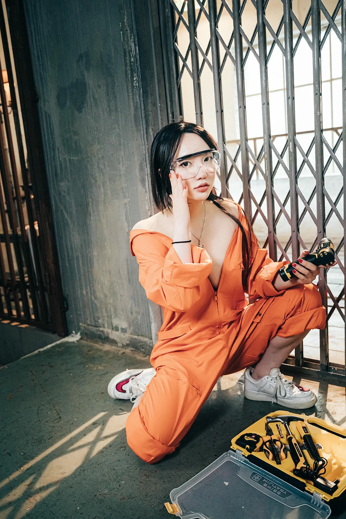 Loozy No.051 Son Ye-Eun爆乳修理工主题 - 13