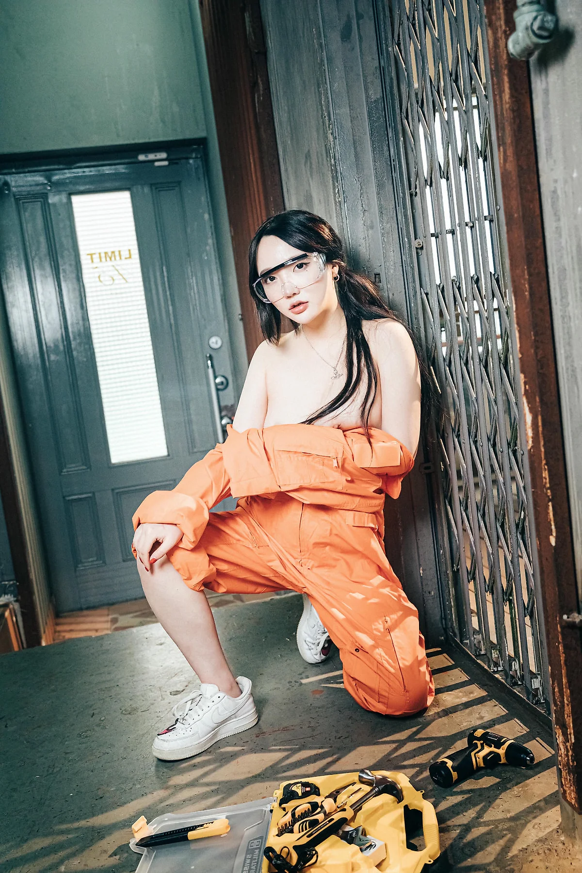 Loozy No.051 Son Ye-Eun爆乳修理工主题 - 23