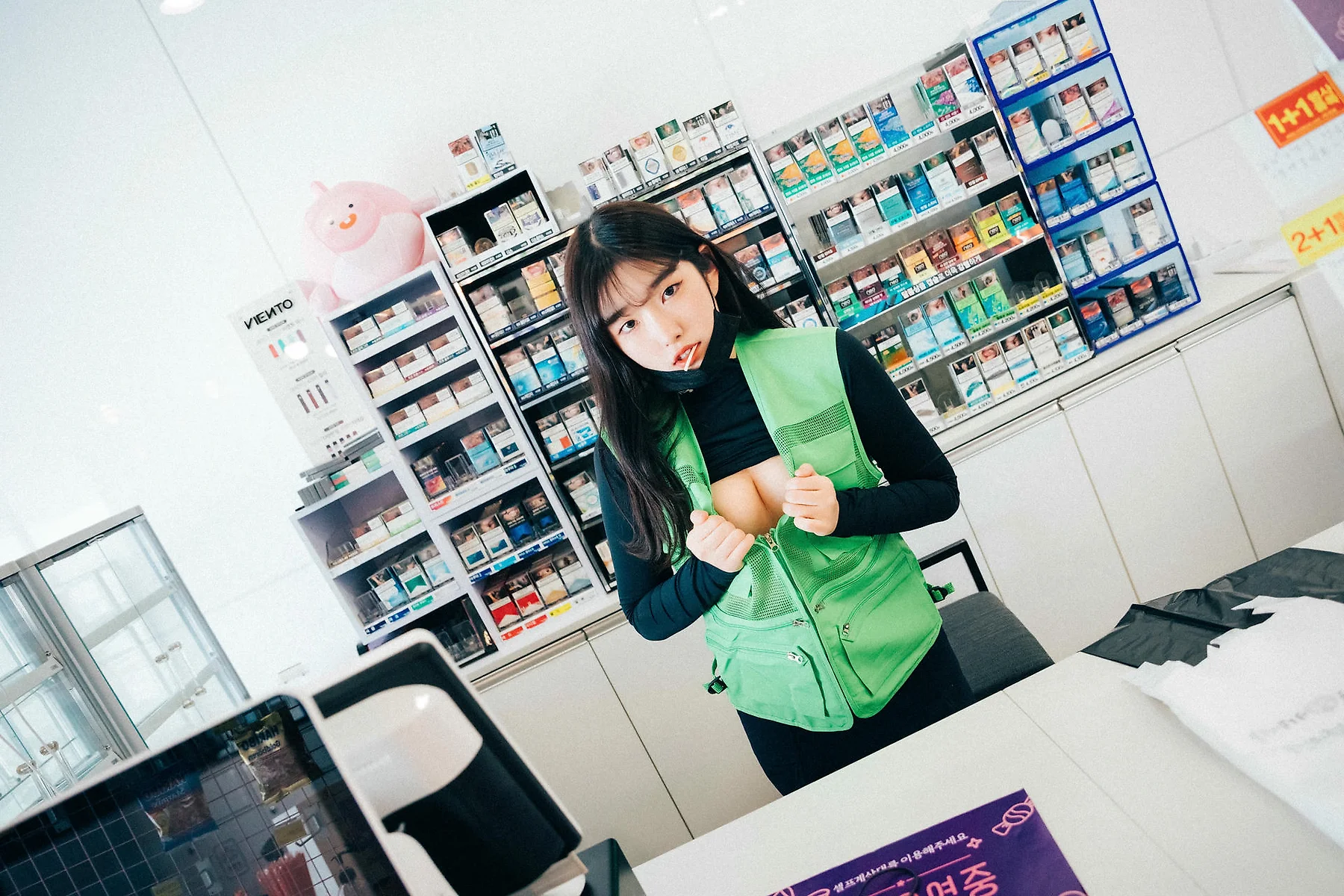 Loozy No.052 Sonson超市收银黑丝写真 - 20