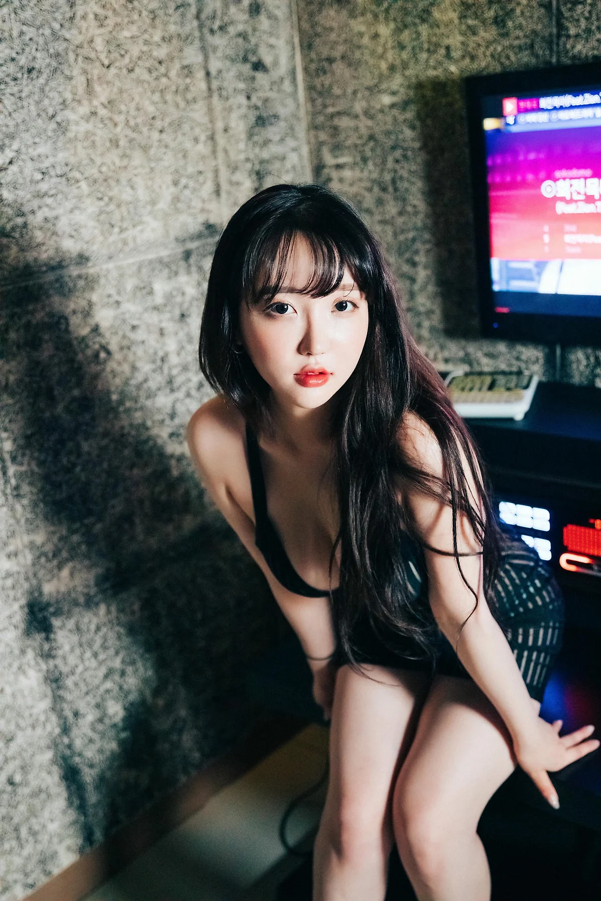 Loozy No.063 Ye Eun黑丝背心蕾丝内裤 - 38