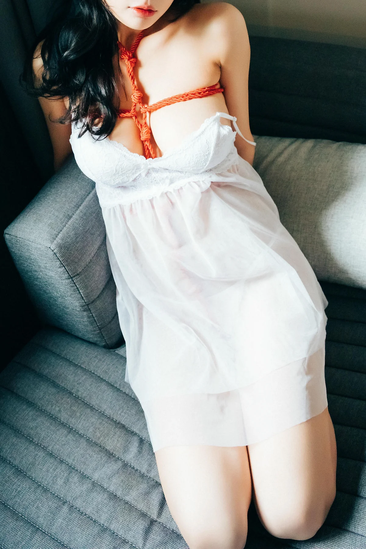 Loozy No.074 YeonYu爆乳白色美裙 - 35
