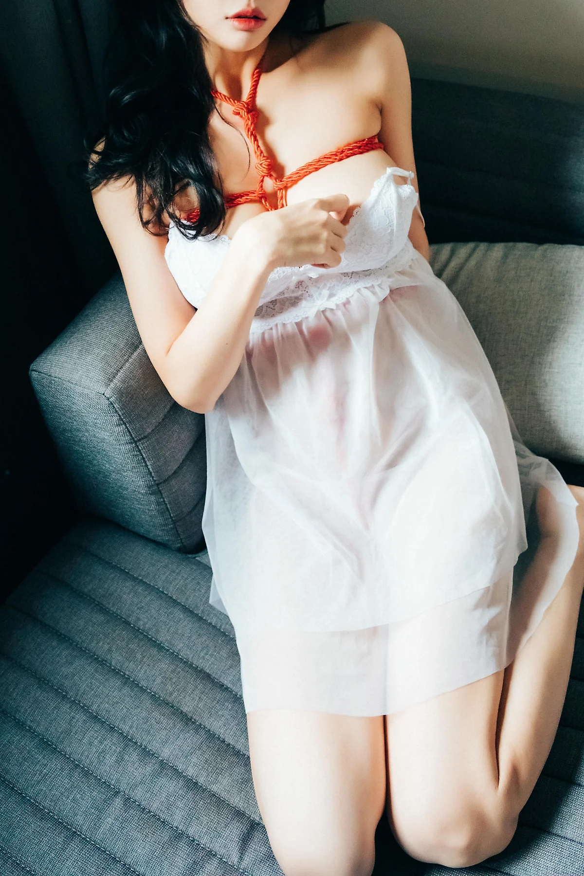 Loozy No.074 YeonYu爆乳白色美裙 - 37